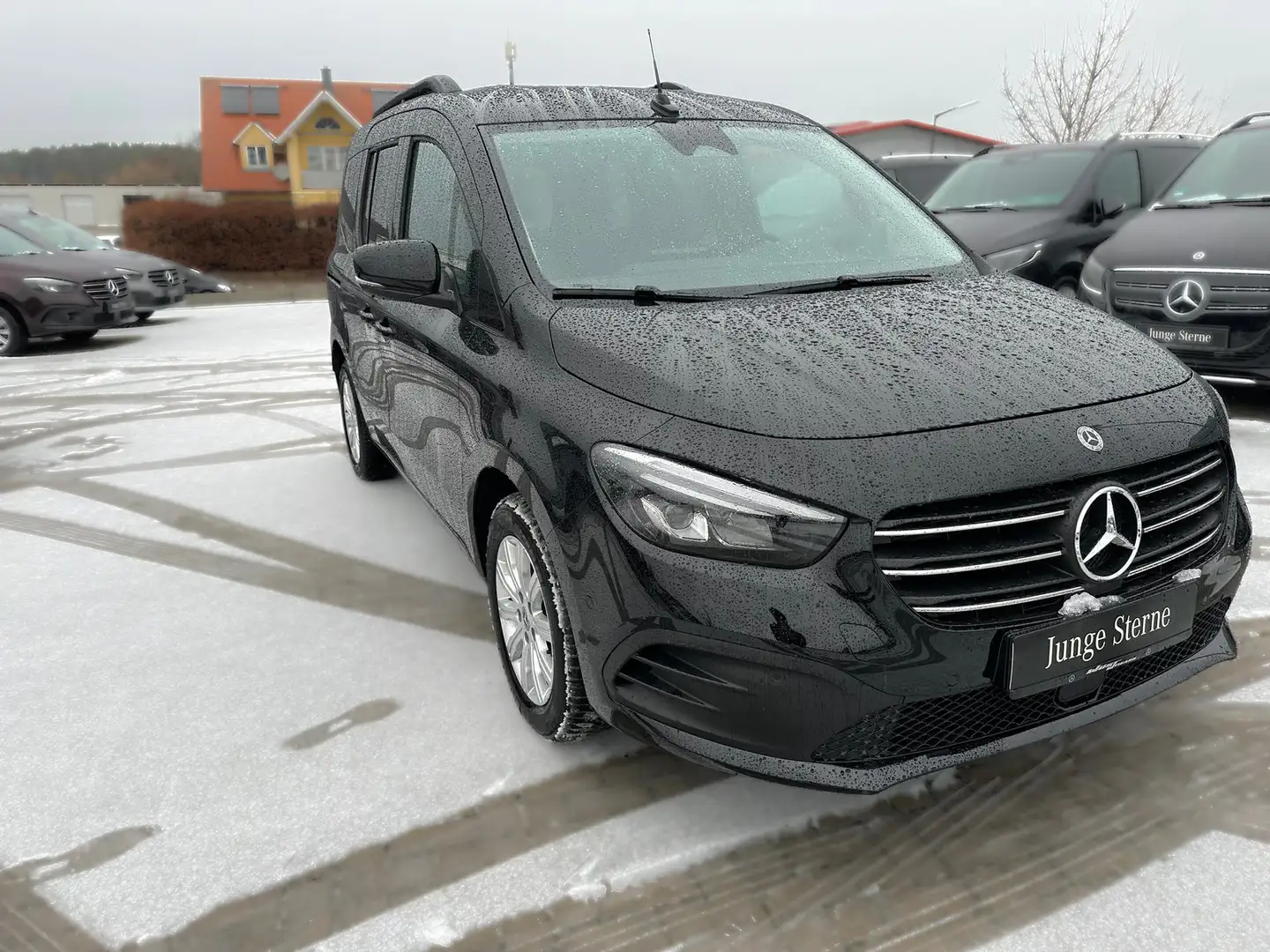 Mercedes-Benz T 180 d PROGRESSIVE Standard+LED+KEYLESS-GO Schwarz - 2