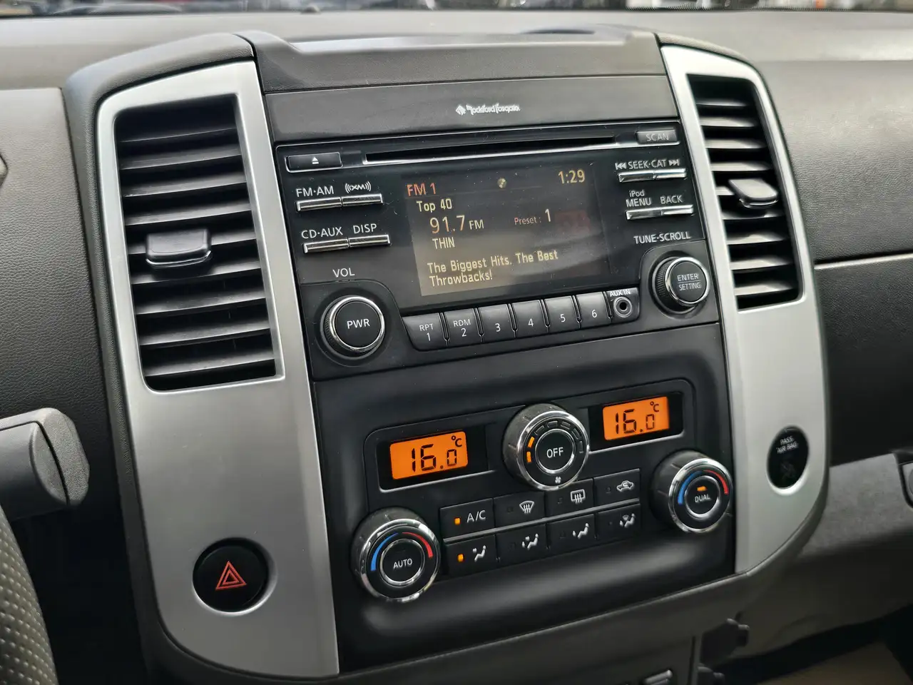 Nissan Frontier снимка Nissan Frontier