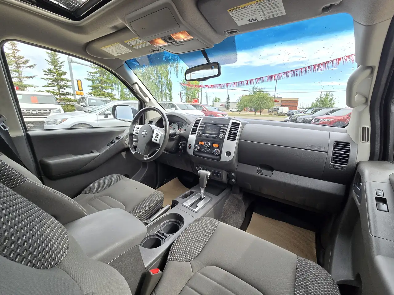 Nissan Frontier снимка Nissan Frontier