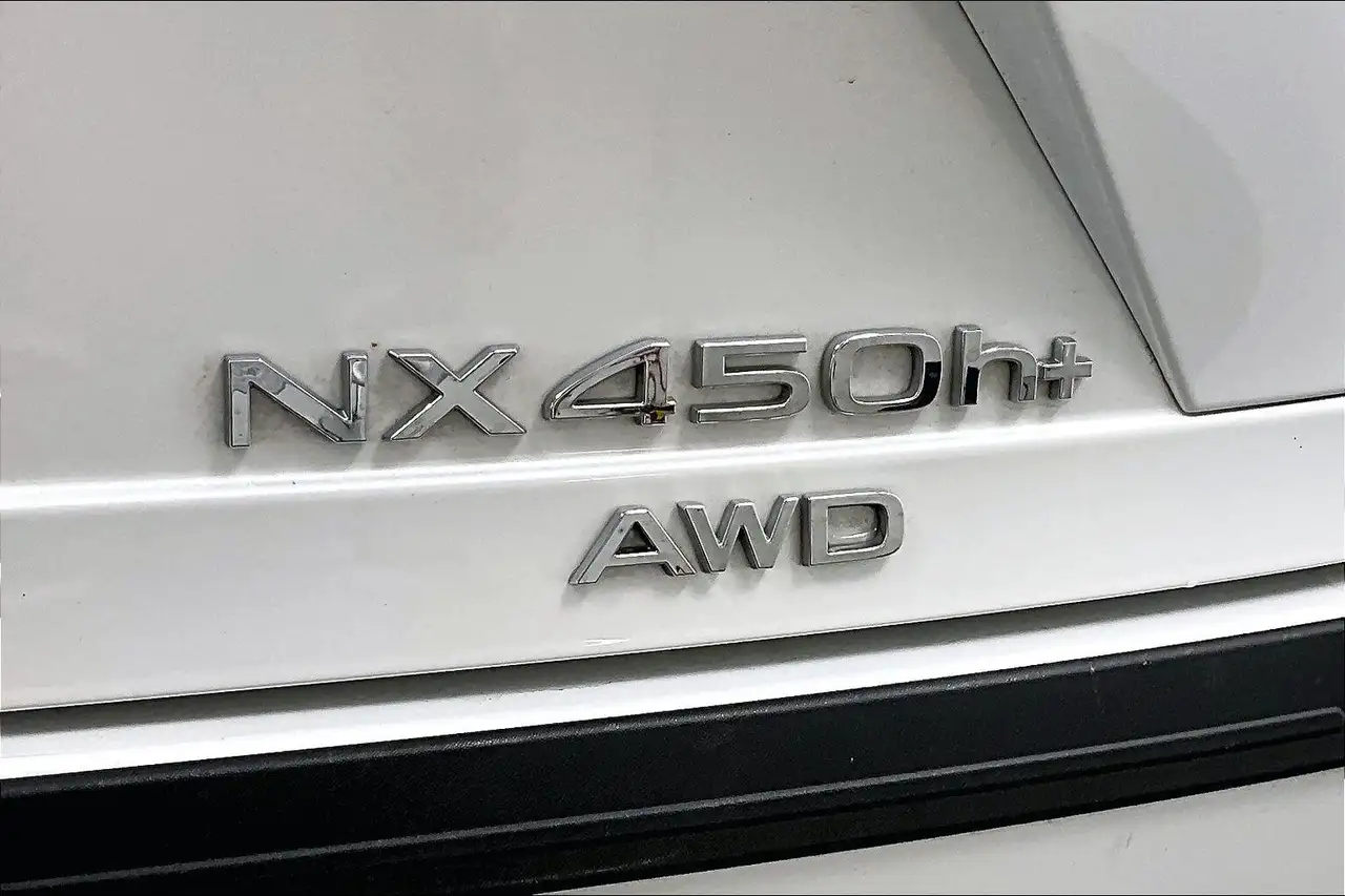 Lexus NX снимка Lexus NX