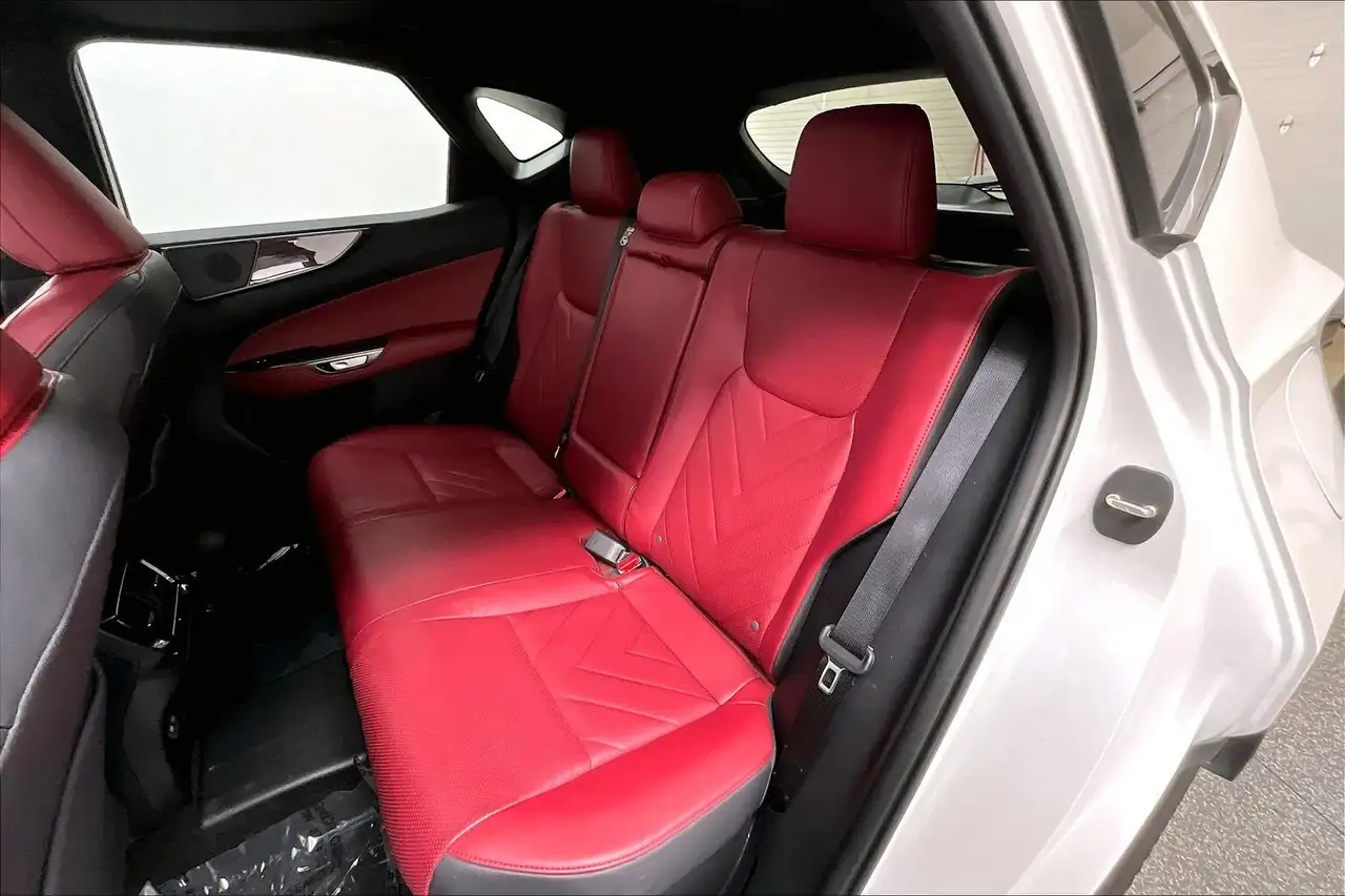 Lexus NX снимка Lexus NX