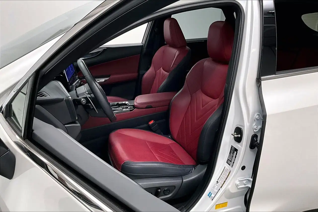 Lexus NX снимка Lexus NX