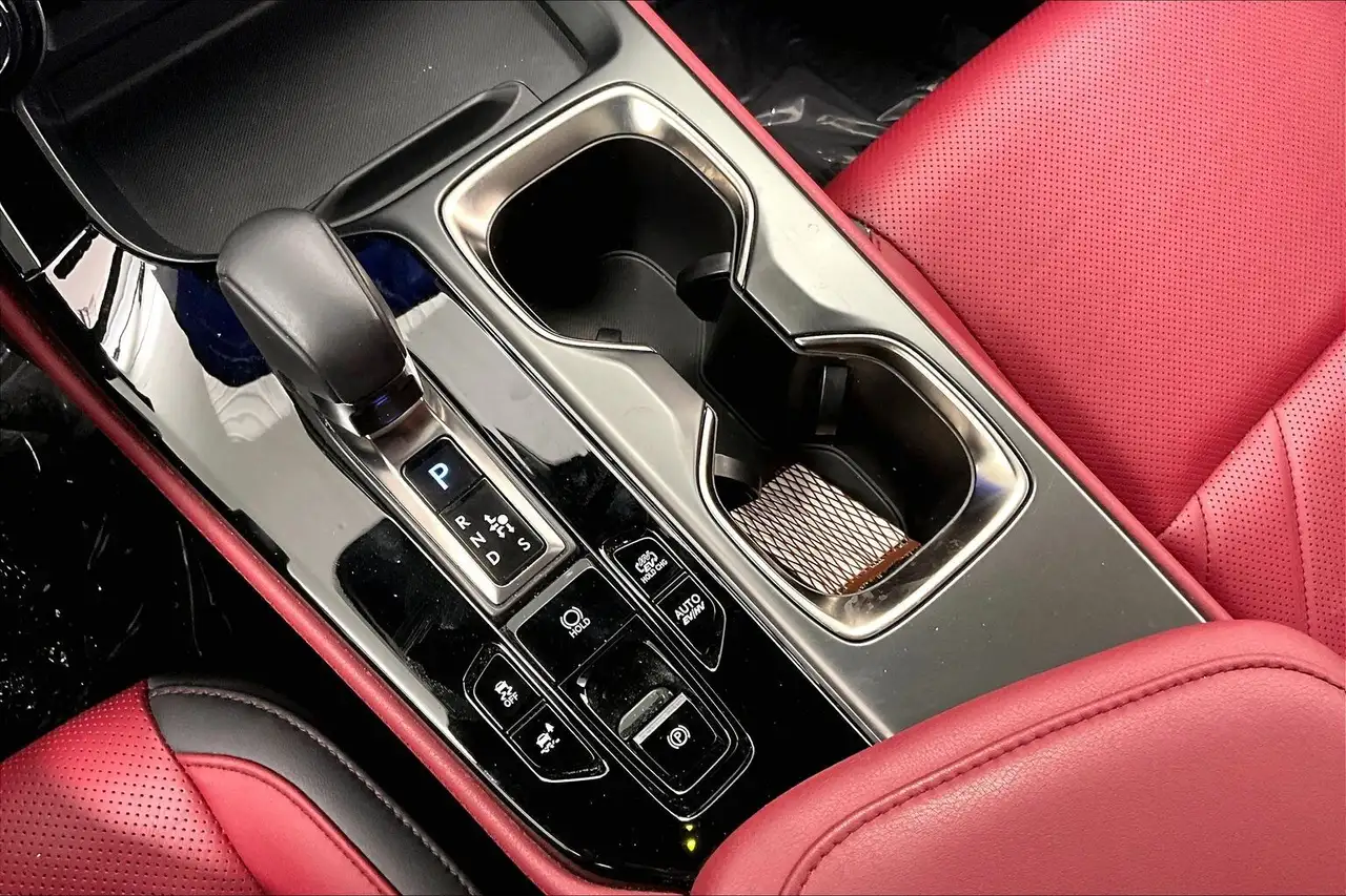 Lexus NX снимка Lexus NX