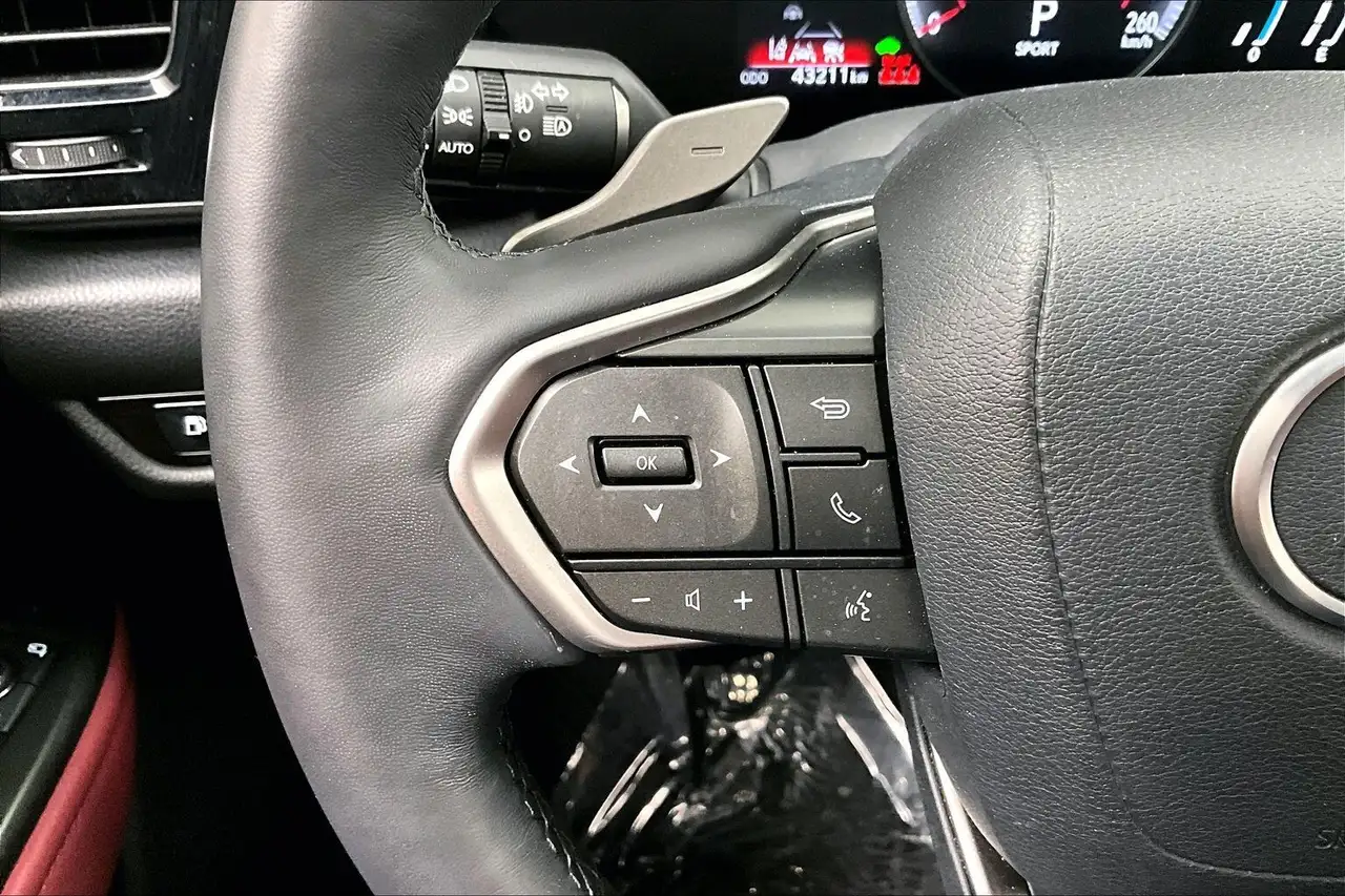 Lexus NX снимка Lexus NX