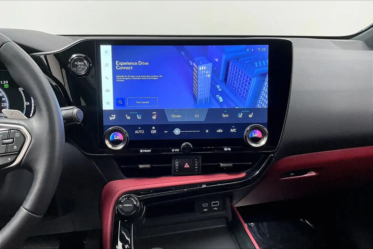 Lexus NX снимка Lexus NX