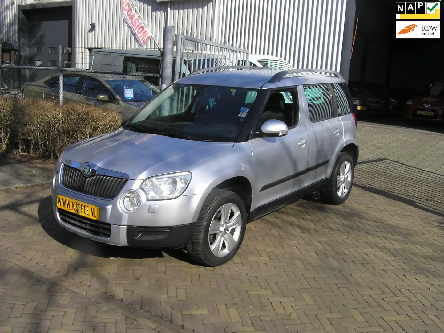 Skoda Yeti 1.2 TSI Ambition nap pas airco nieuwe apk Grau - 1