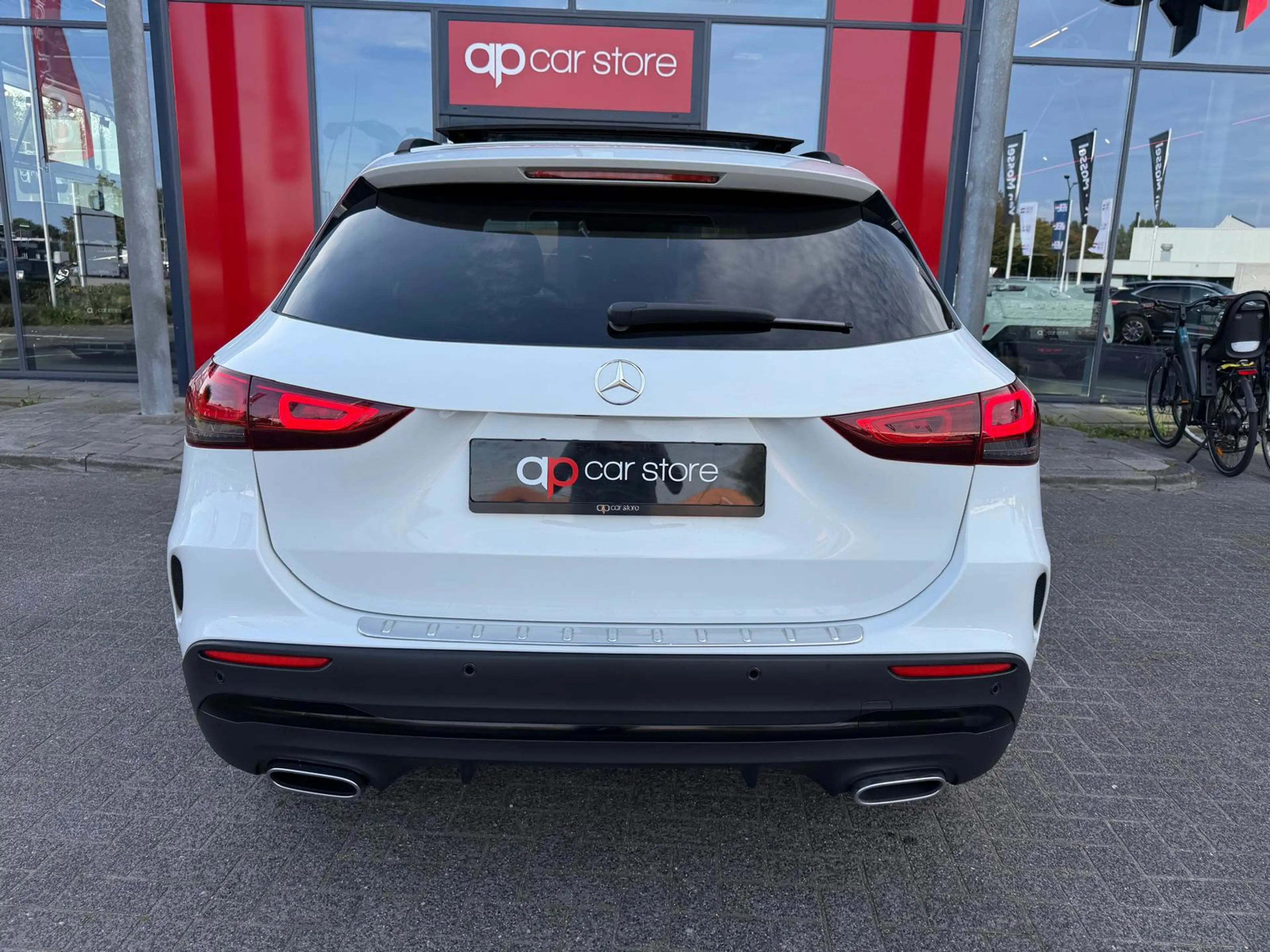 Mercedes-Benz GLA 250 250e Business Solution AMG Limited | Panorama | Me — photo 5