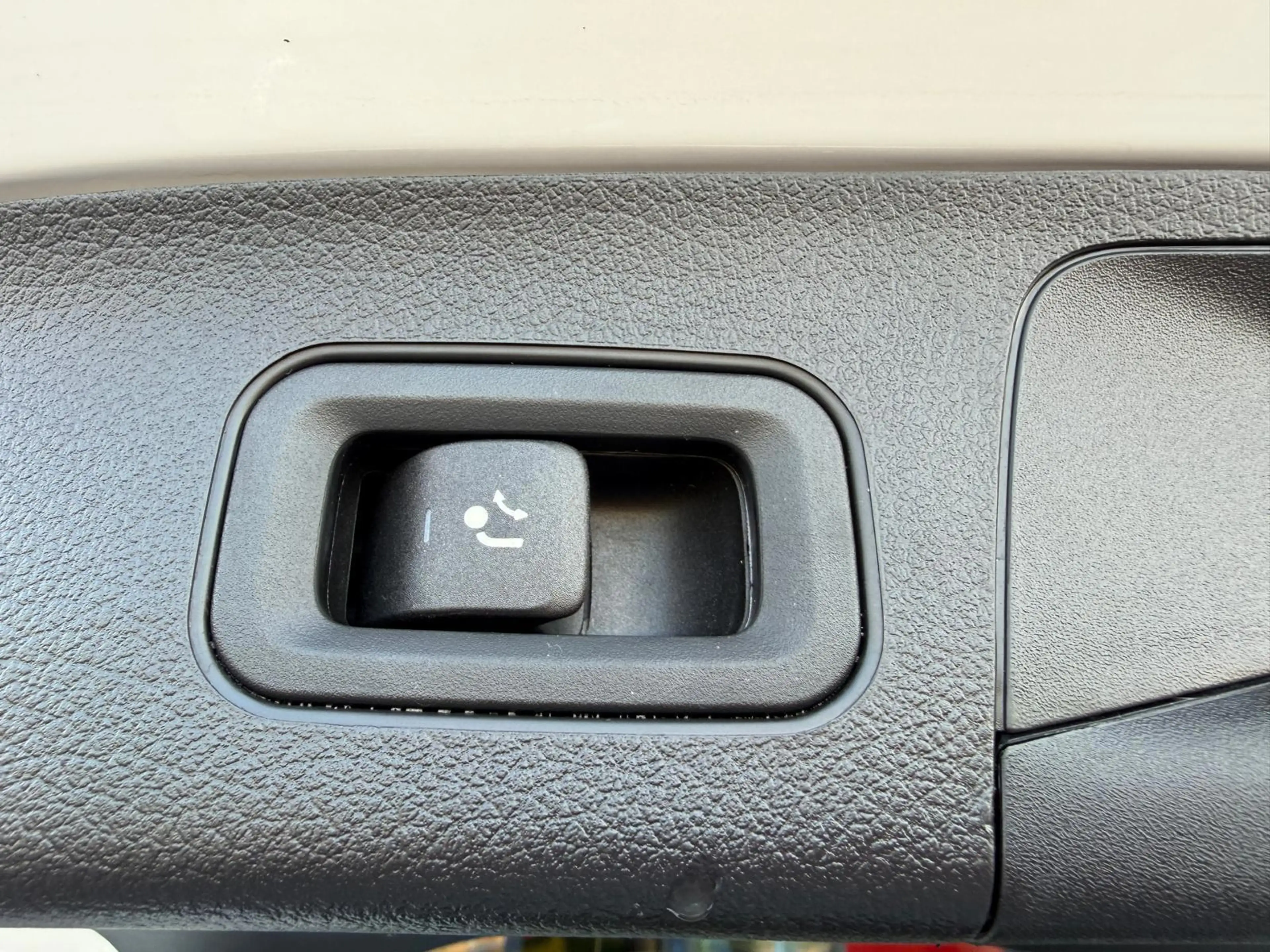 Mercedes-Benz GLA 250 250e Business Solution AMG Limited | Panorama | Me — photo 26
