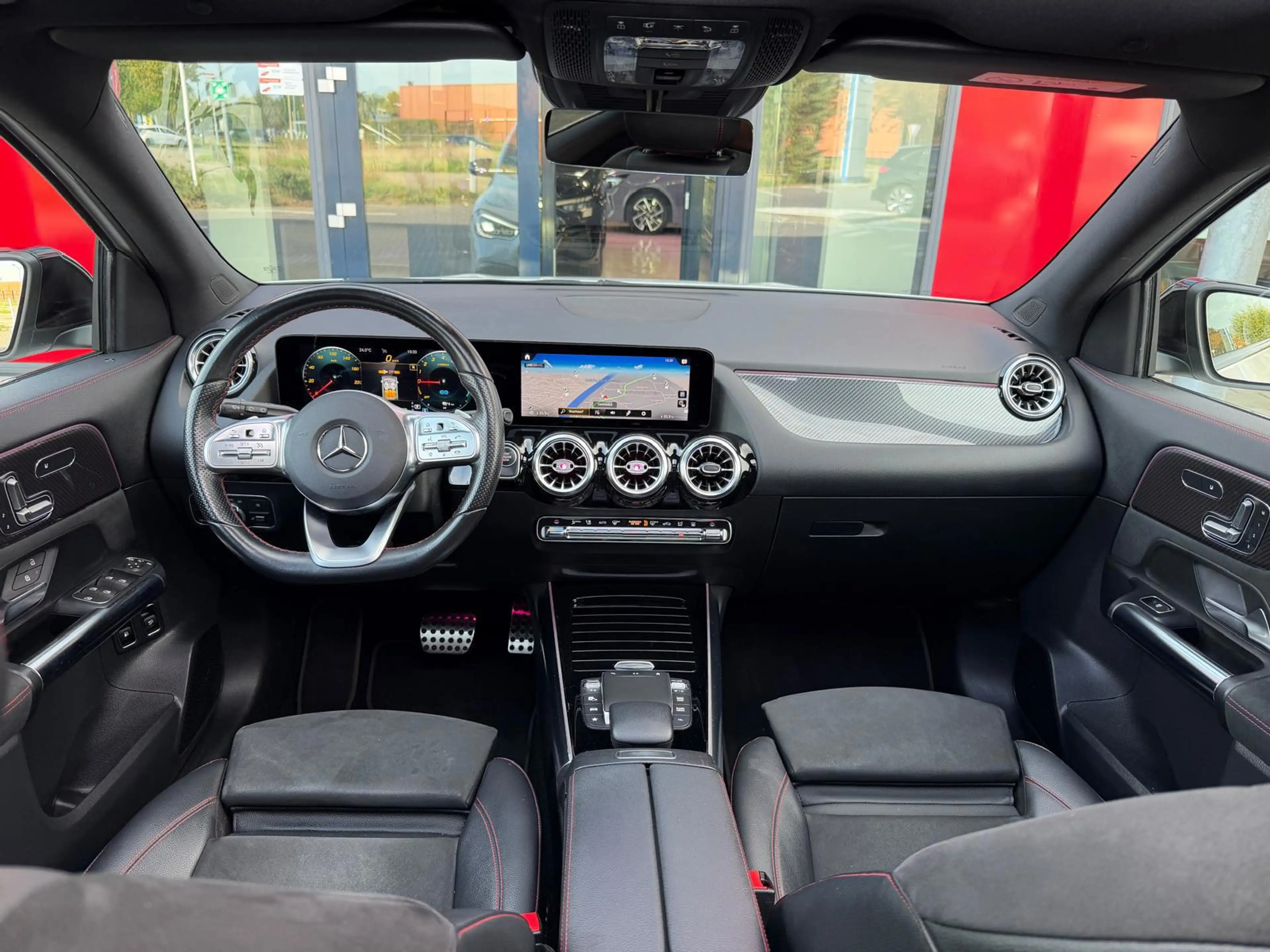Mercedes-Benz GLA 250 250e Business Solution AMG Limited | Panorama | Me — photo 16