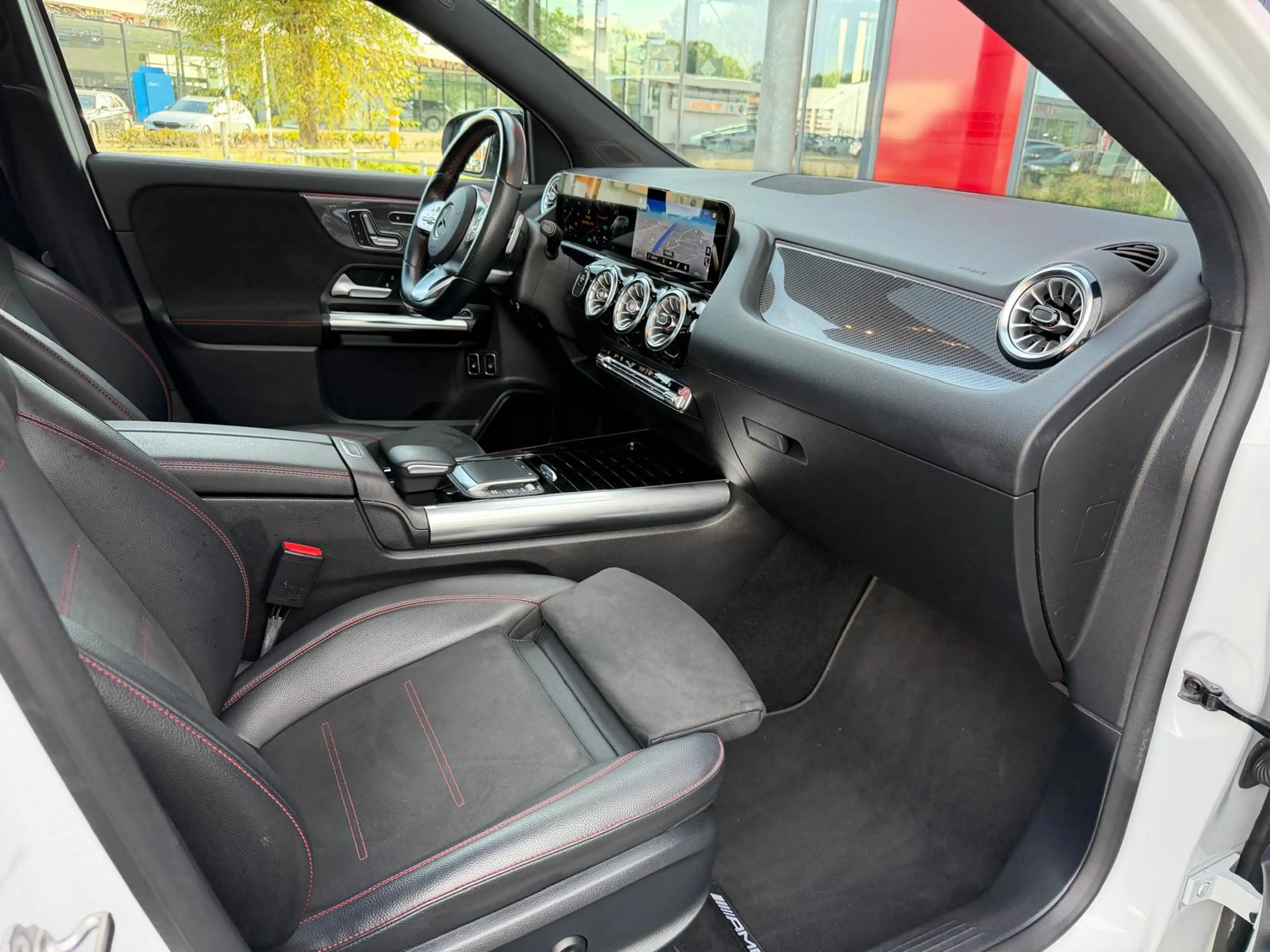 Mercedes-Benz GLA 250 250e Business Solution AMG Limited | Panorama | Me — photo 20