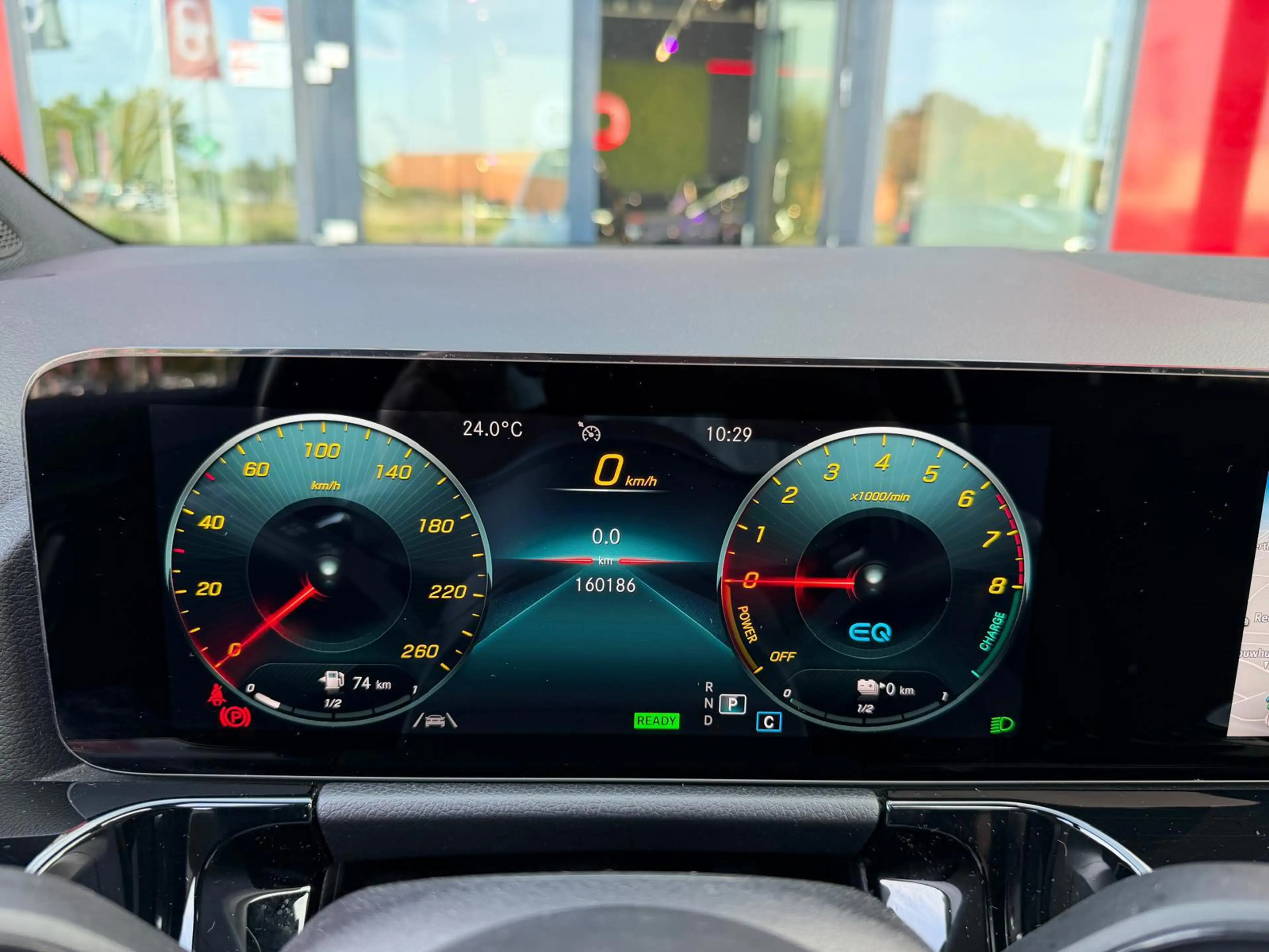 Mercedes-Benz GLA 250 250e Business Solution AMG Limited | Panorama | Me — photo 25