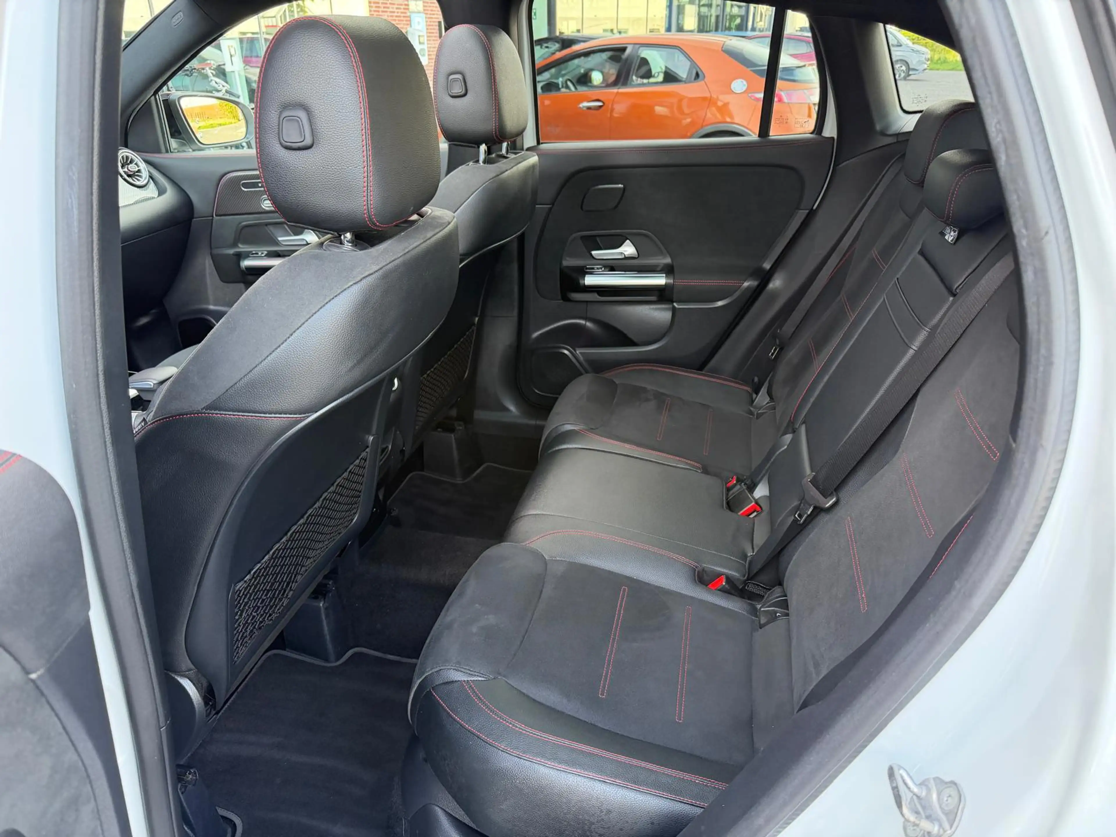 Mercedes-Benz GLA 250 250e Business Solution AMG Limited | Panorama | Me — photo 15