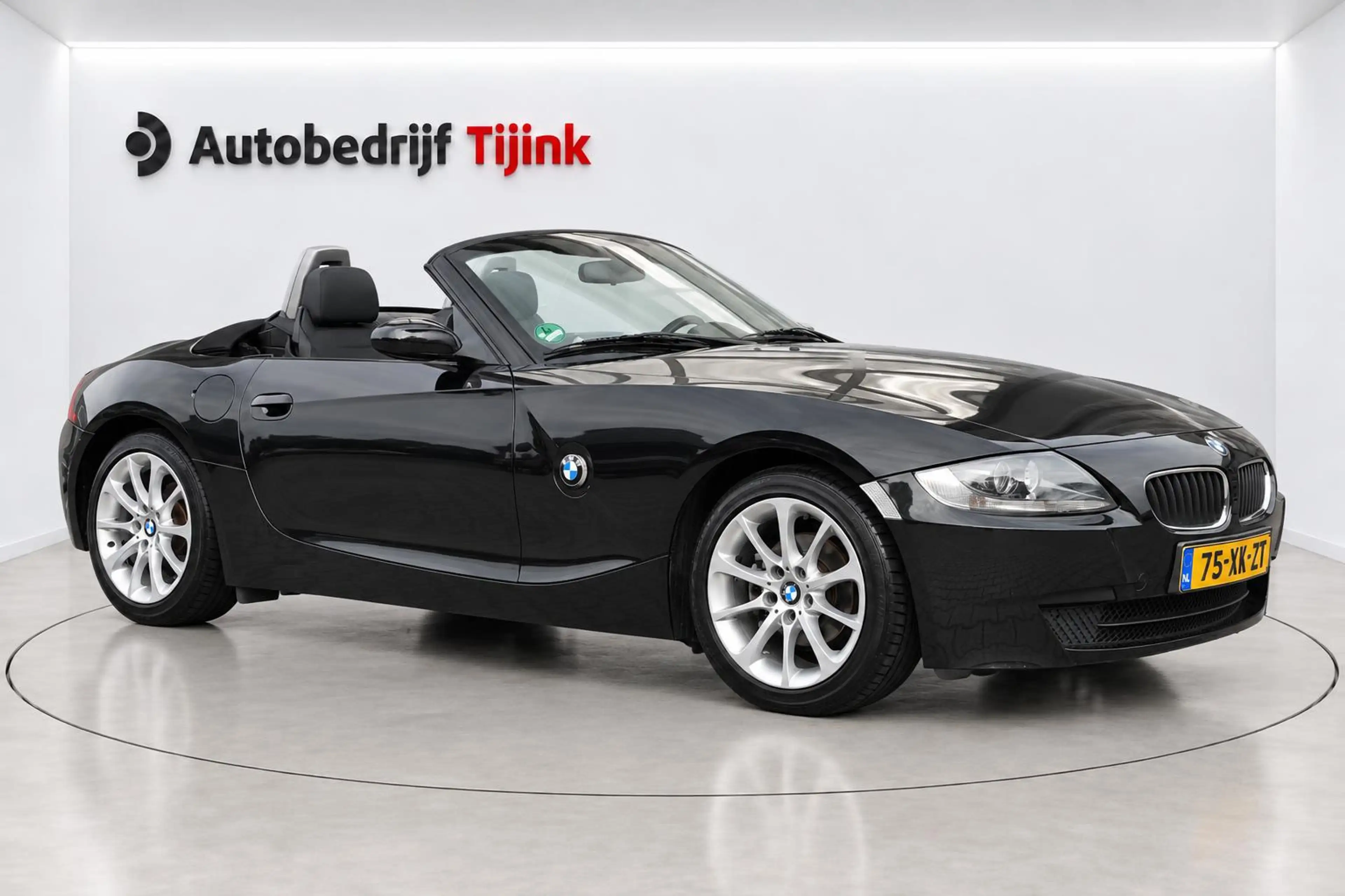 BMW Z4 Roadster 2.0i Introduction Cabrio | Softtop | Airc — photo 11