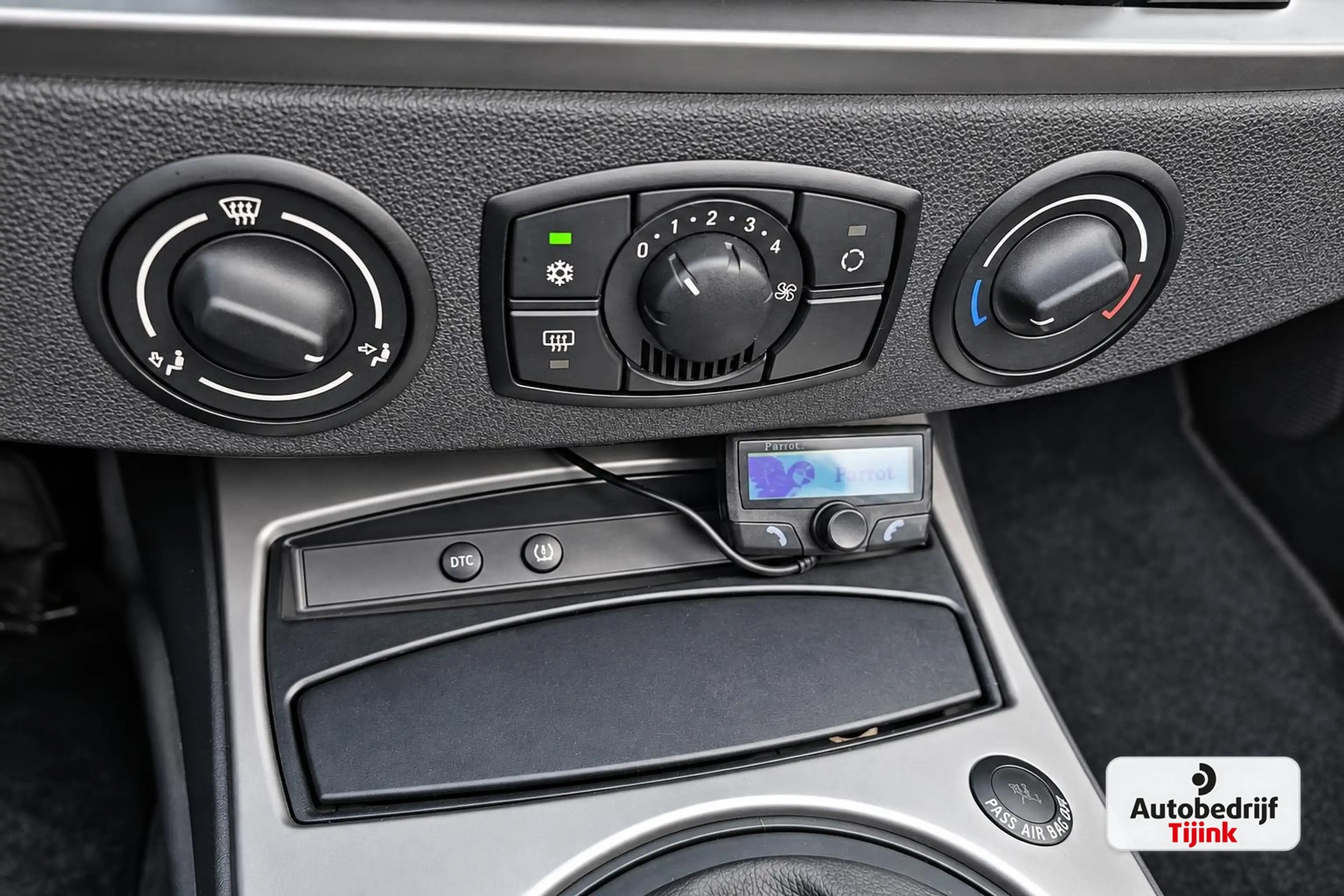 BMW Z4 Roadster 2.0i Introduction Cabrio | Softtop | Airc — photo 9