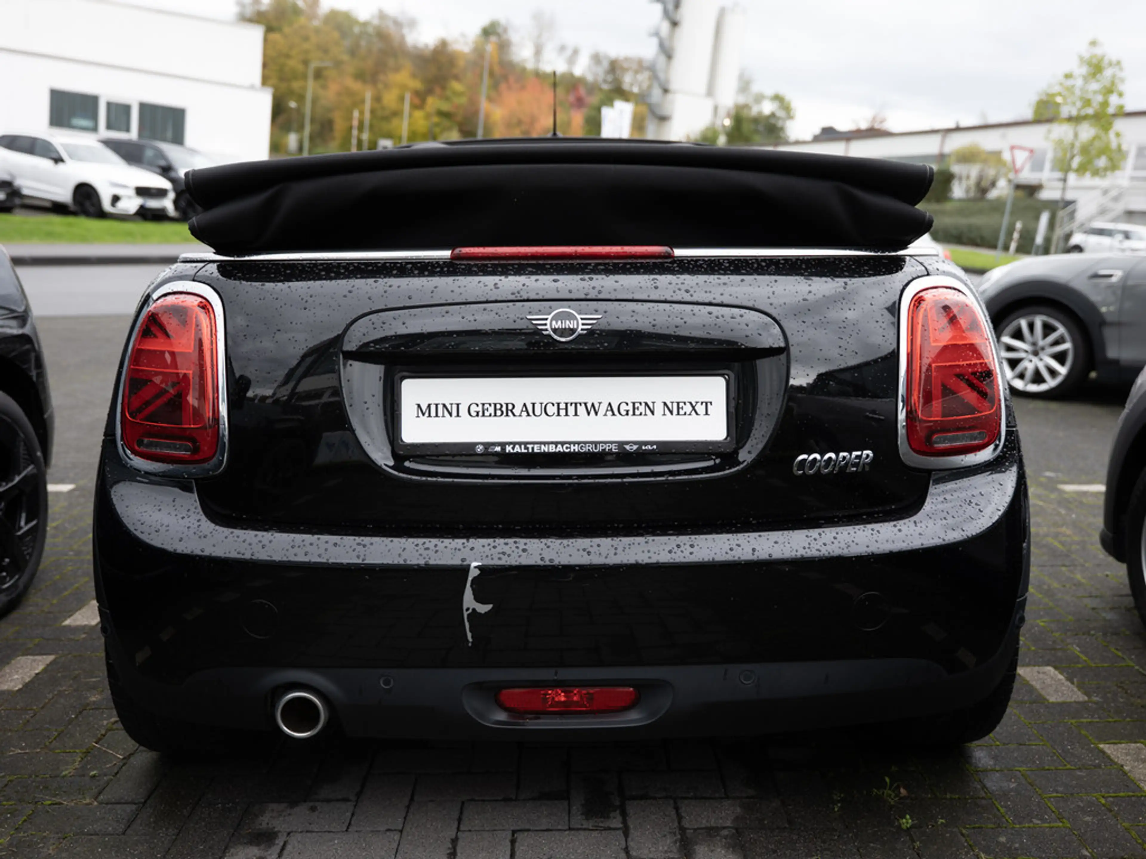 MINI Cooper Cabrio Chili LED PDC KLIMAAUTOMATIK — photo 7