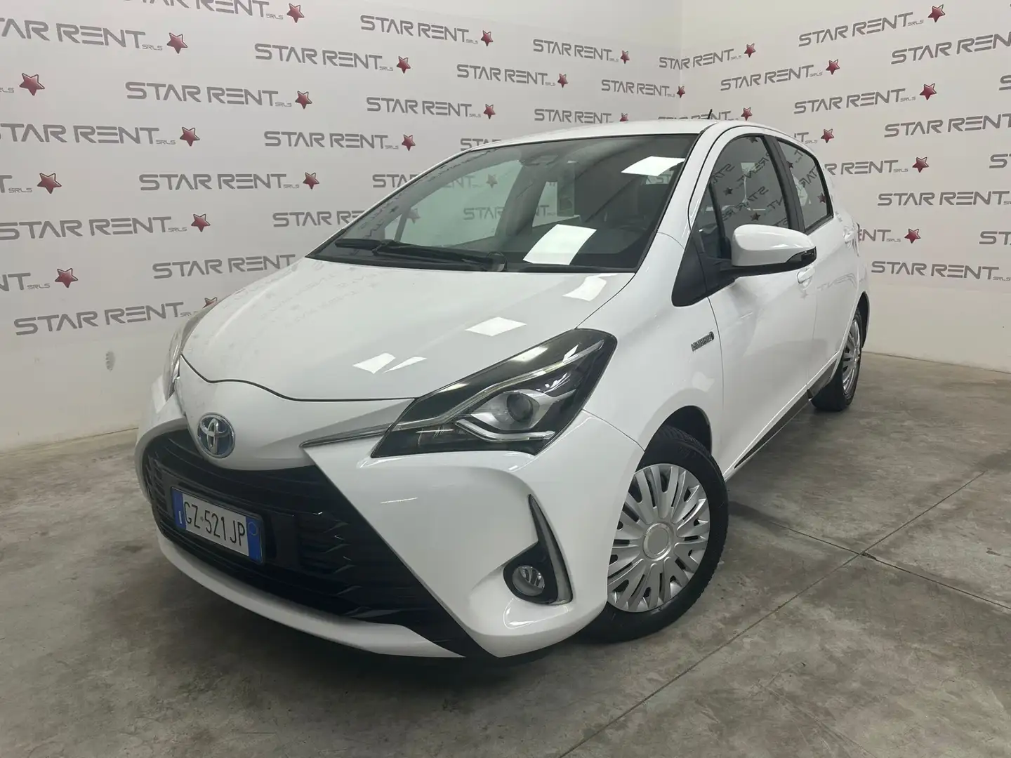 Toyota Yaris 1.5 Hybrid 5 porte Active Bianco - 1