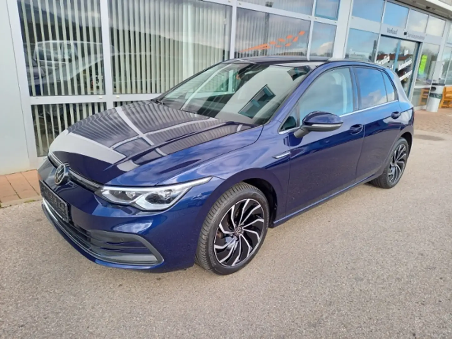 Volkswagen Golf VIII Style NAVI ACC PDC SHZ LED-PLUS Bleu - 2