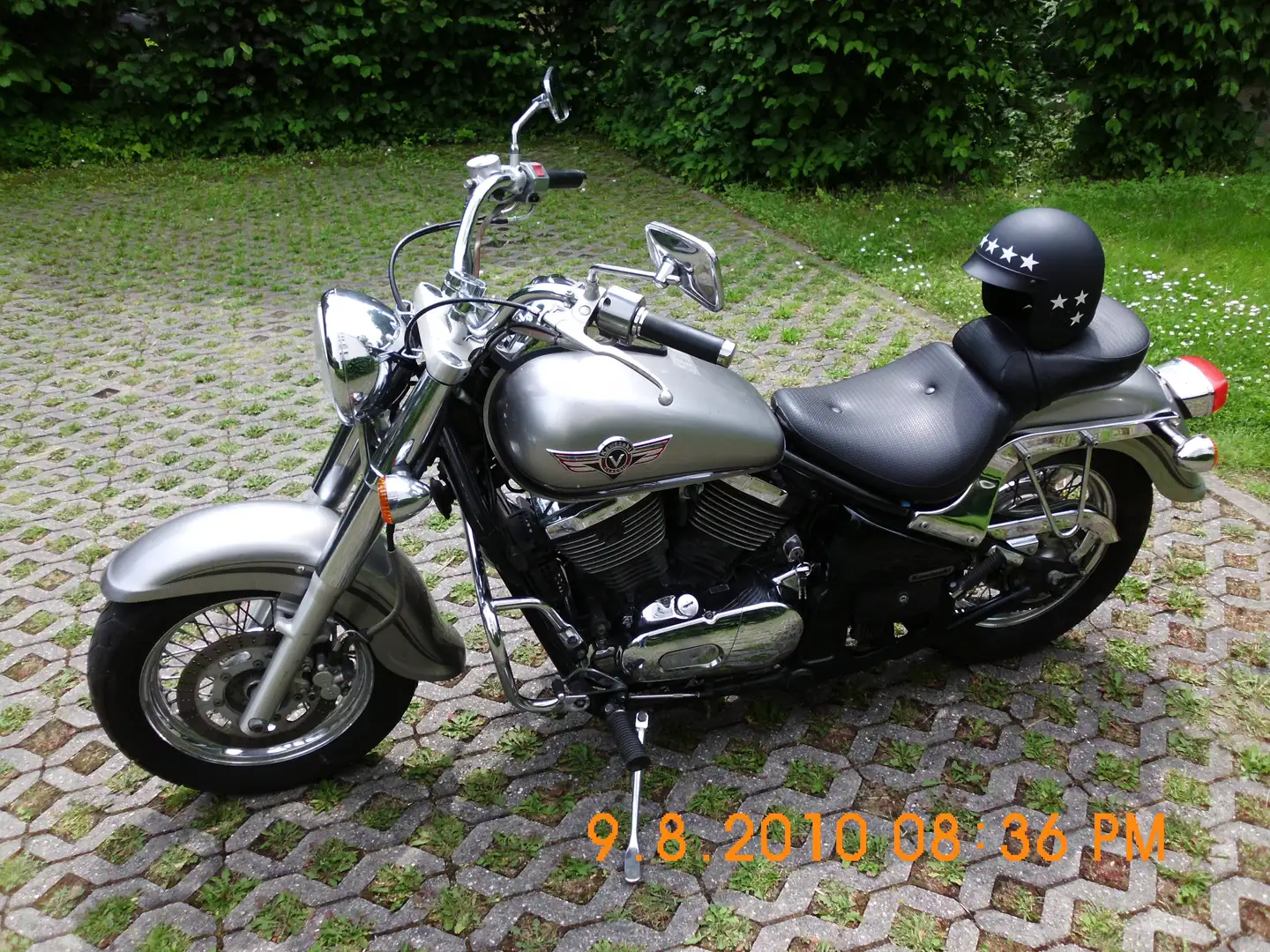 Kawasaki VN 800 TÜV bis 05/2027 Stříbrná - 2