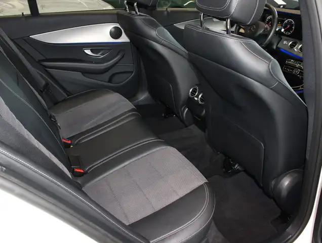 Mercedes-Benz E view 14
