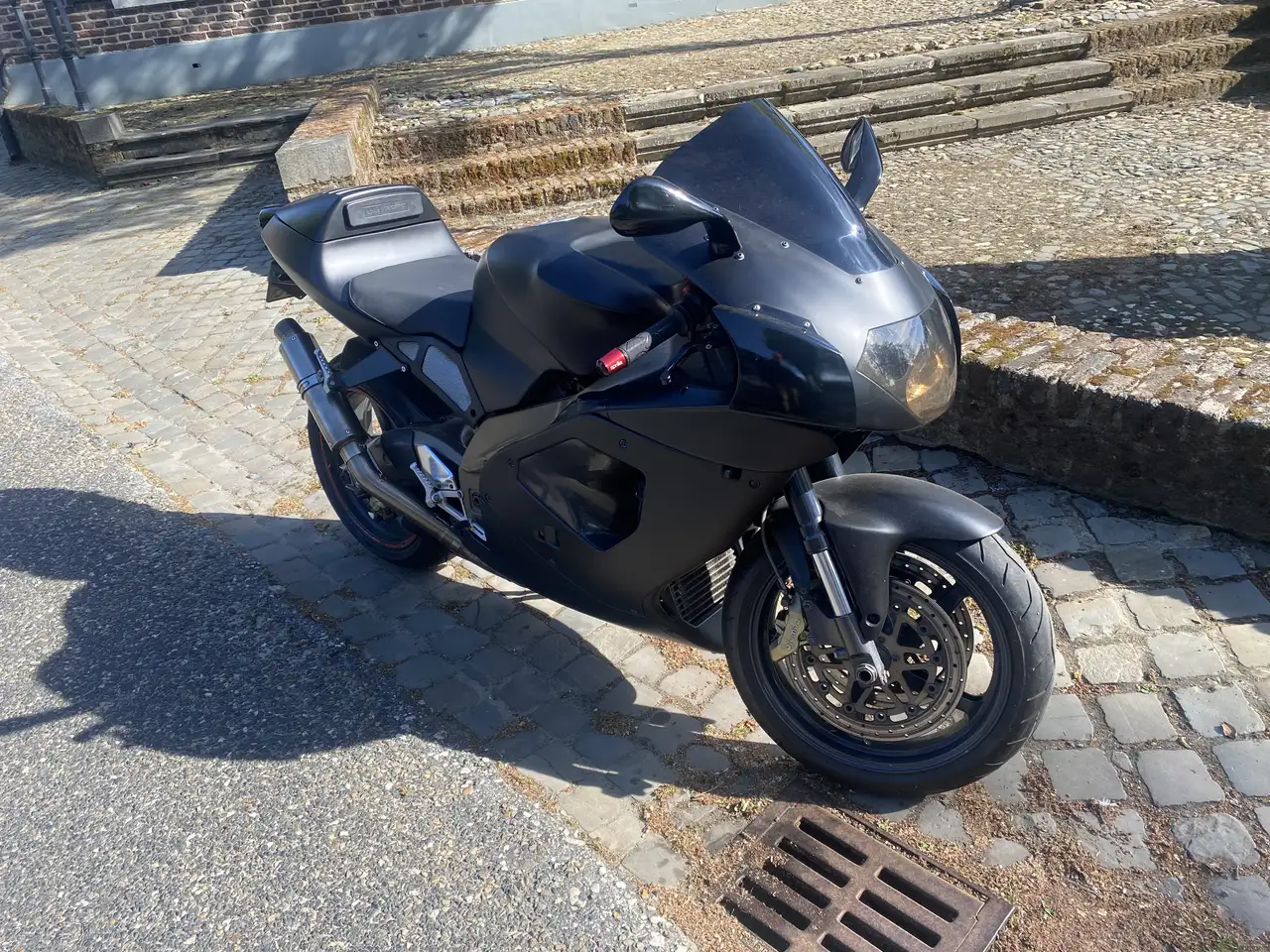 Aprilia RST 1000