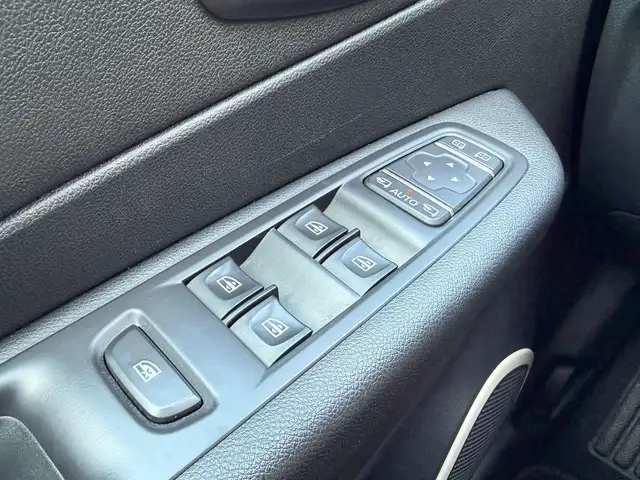 Renault Captur view 10