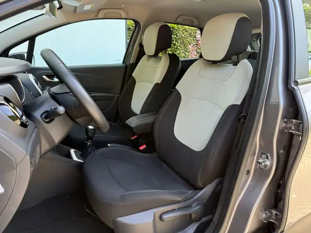 Renault Captur view 2
