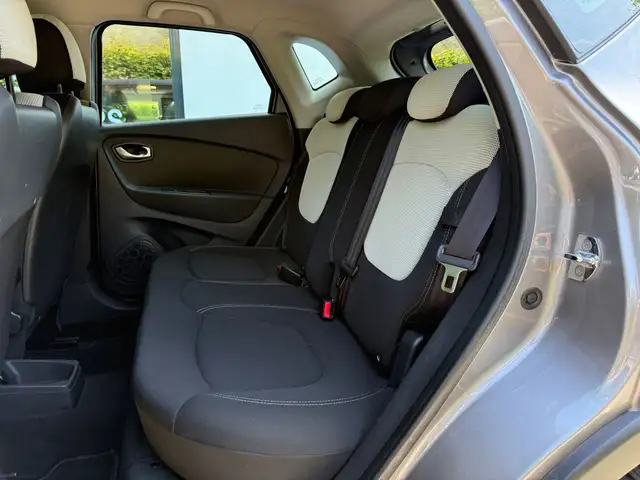 Renault Captur view 12
