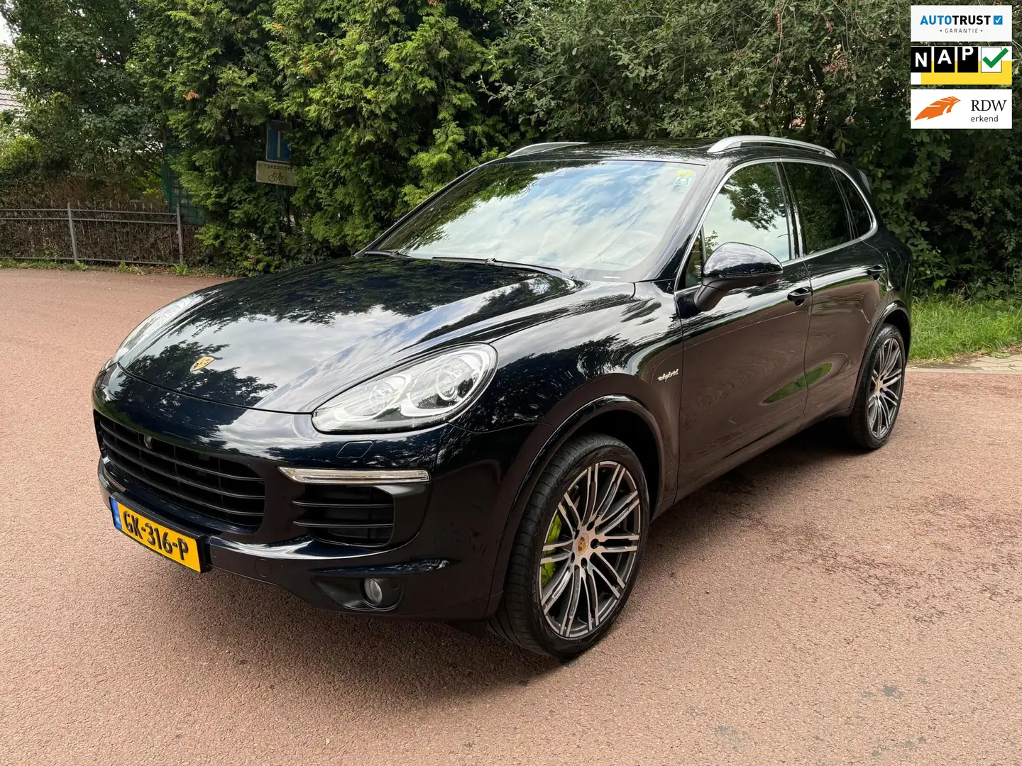 Porsche Cayenne 3.0 S E-Hybrid / Navi / Pano / Xenon / Camera / le Azul - 1