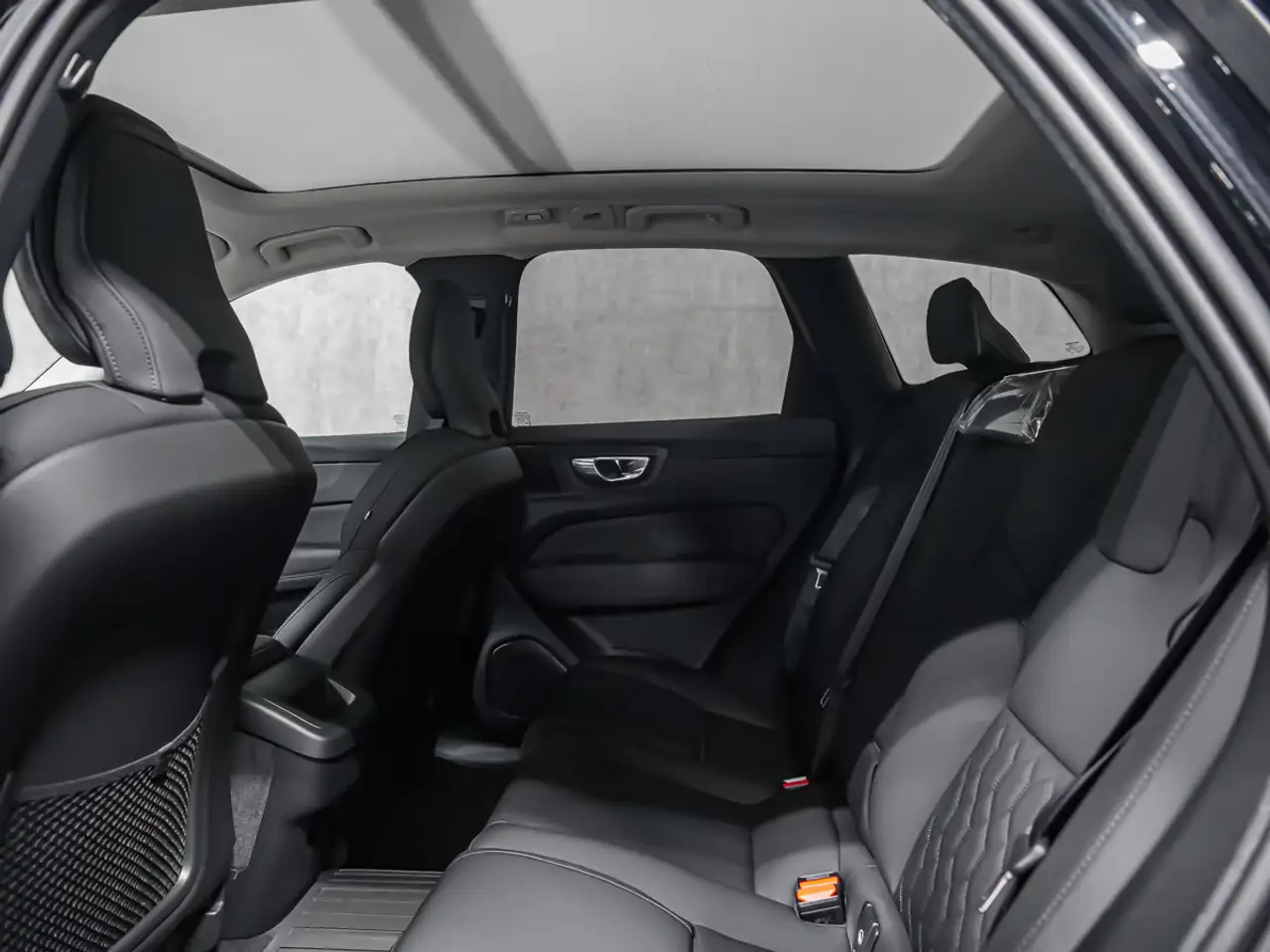Volvo XC60 снимка Volvo XC60