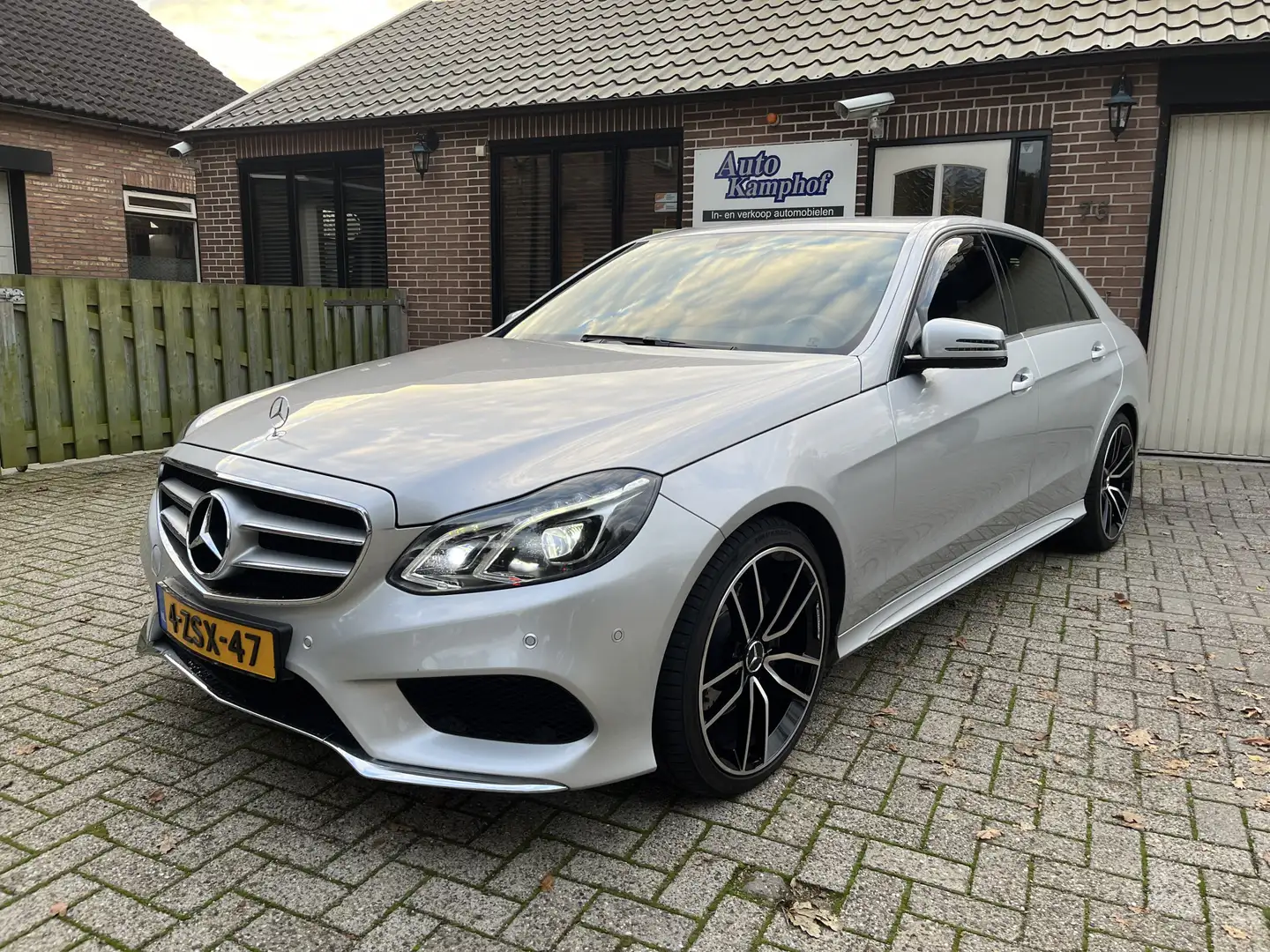 Mercedes-Benz E 300 BlueTEC HYBRID Lease Edition AMG Gris - 2