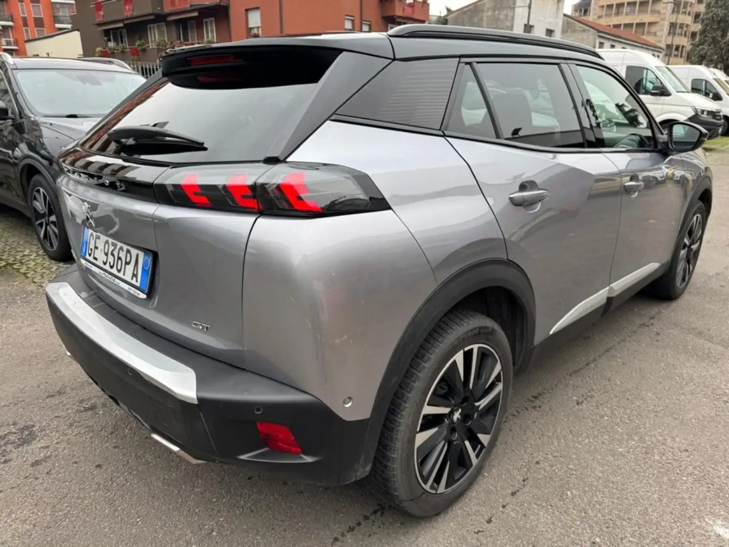 Peugeot 2008 PureTech 130 S&S GT Grigio - 2