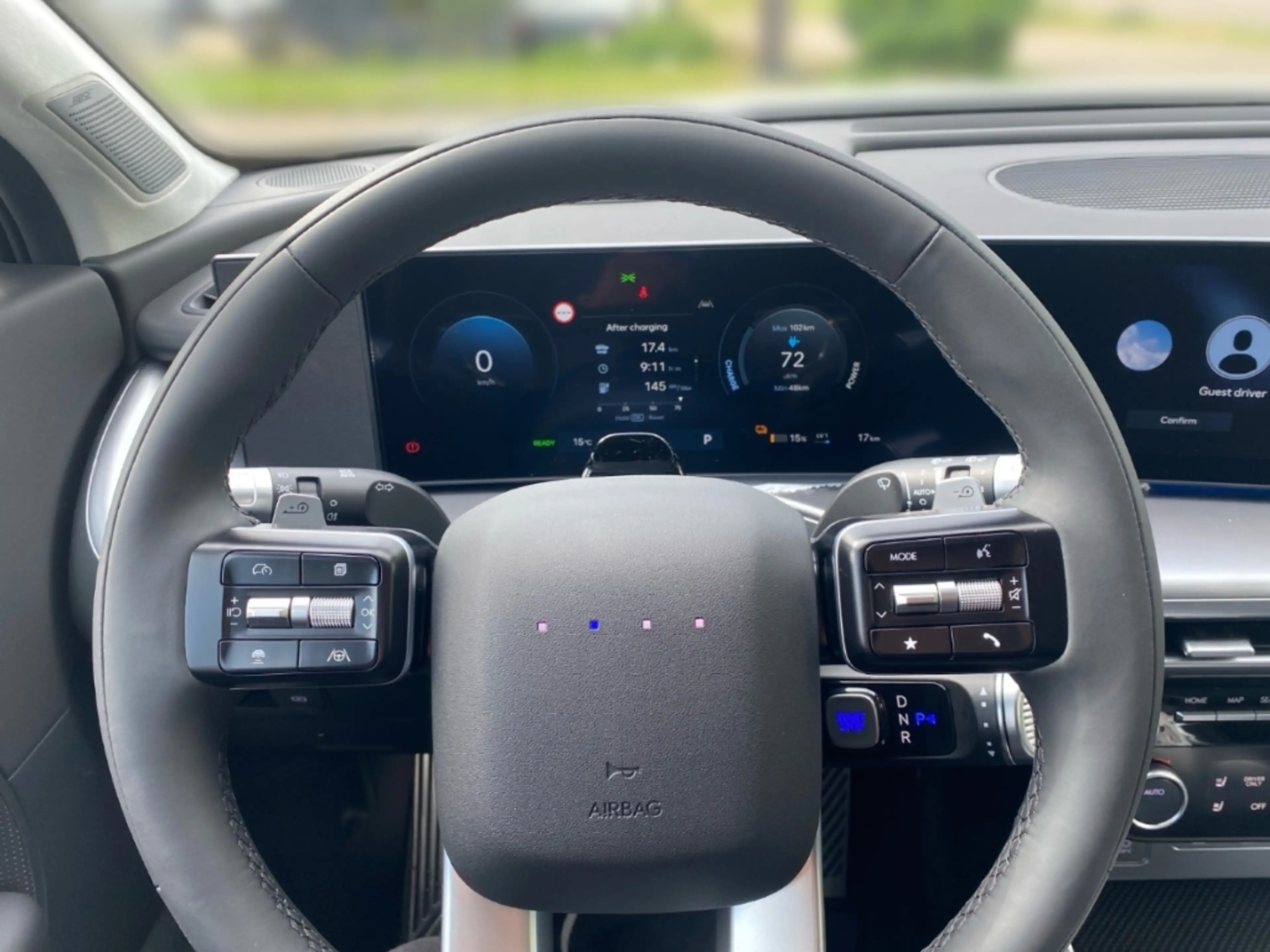 Hyundai IONIQ 9 110 kWh (307 PS) 4WD UNIQ Panorama-Glas-Schiebedac — photo 8