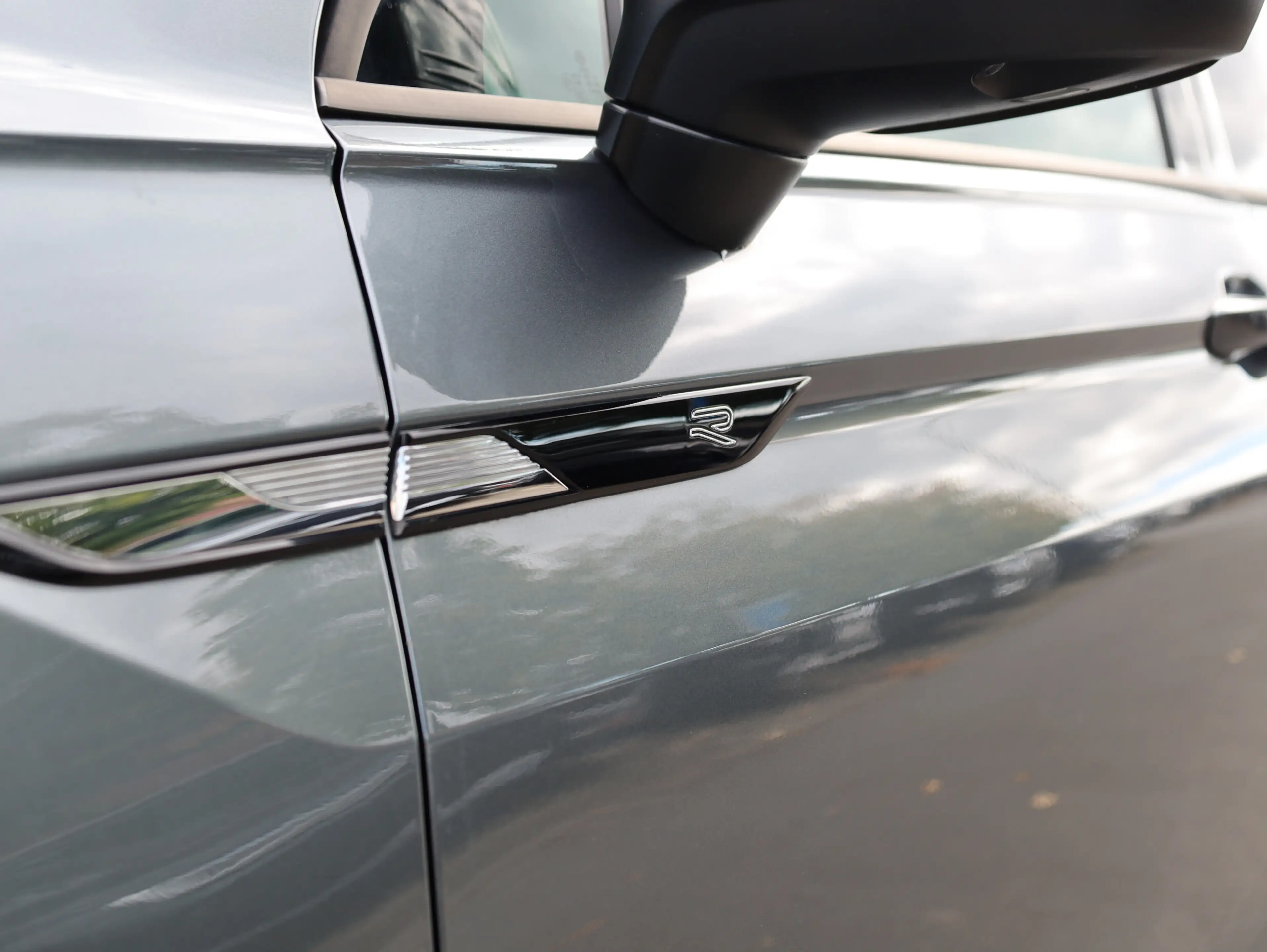 Volkswagen Tiguan Allspace R-Line 4Motion*AHK*HUD* 7 Sitzer — photo 6