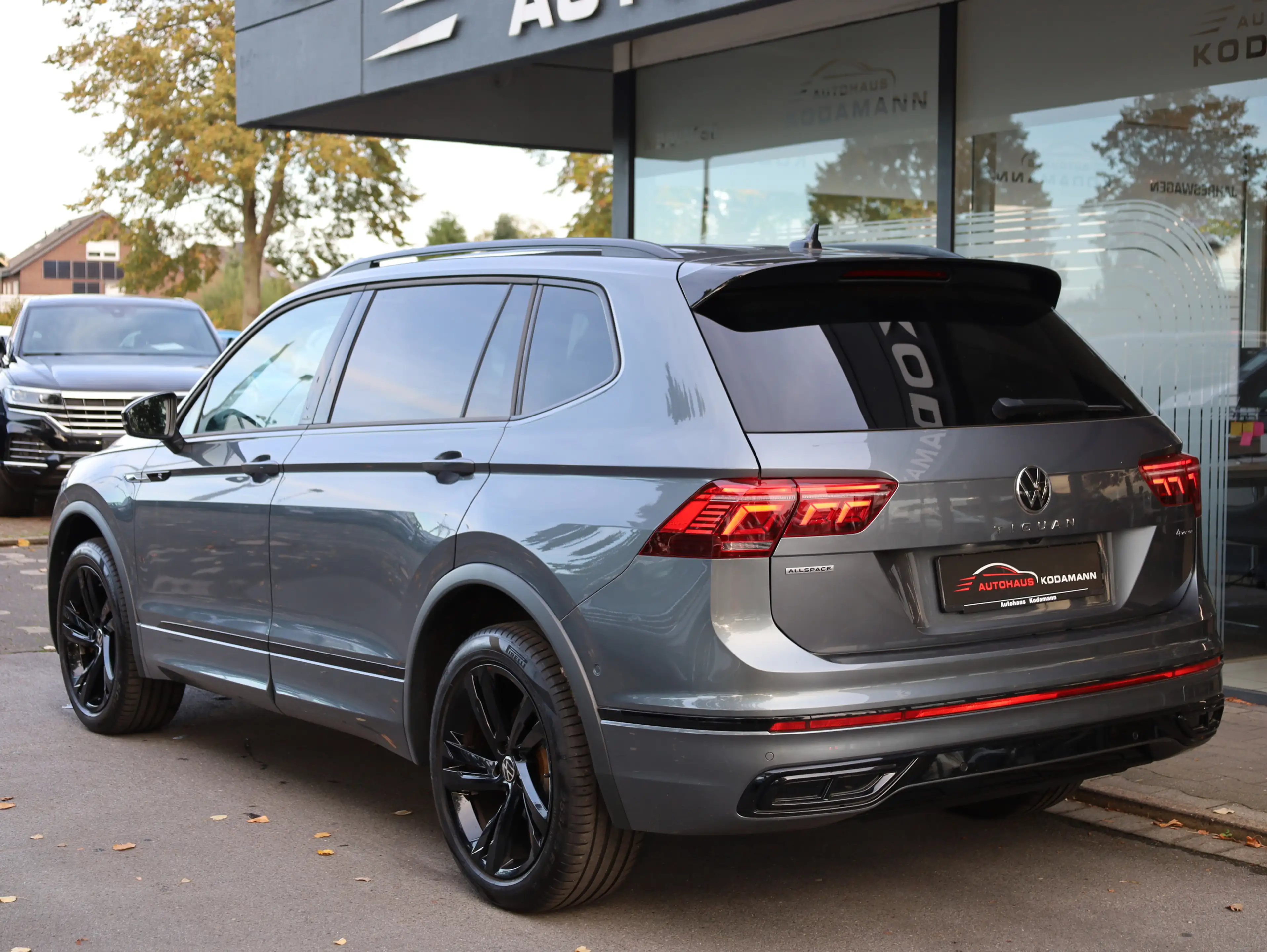 Volkswagen Tiguan Allspace R-Line 4Motion*AHK*HUD* 7 Sitzer — photo 10