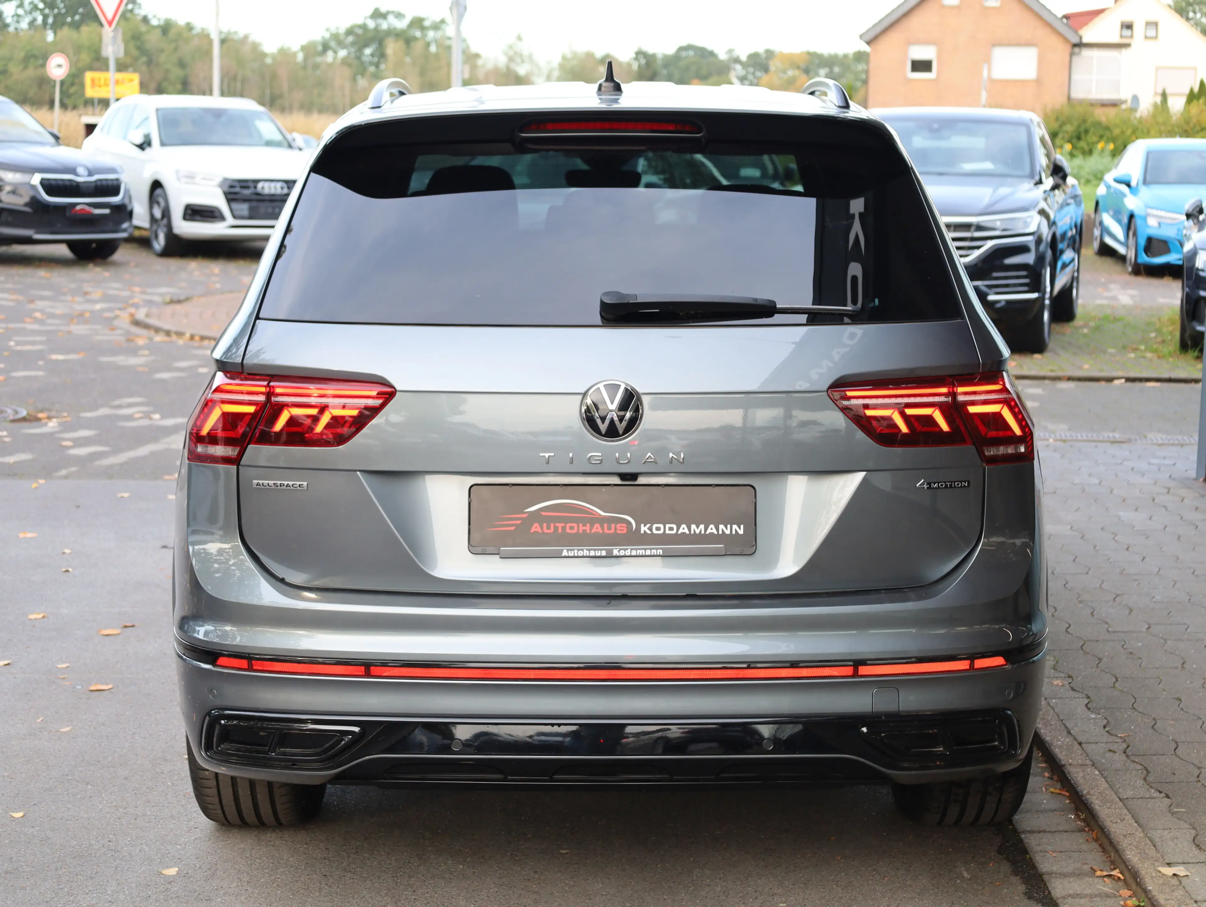 Volkswagen Tiguan Allspace R-Line 4Motion*AHK*HUD* 7 Sitzer — photo 12