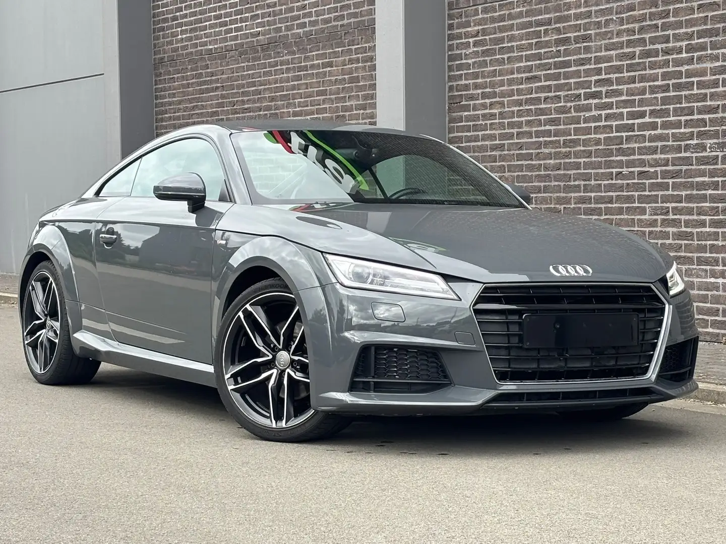 Audi TT Coupé 1.8 TFSI S tronic S LINE - 1