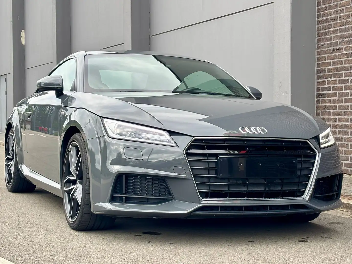 Audi TT Coupé 1.8 TFSI S tronic S LINE - 2