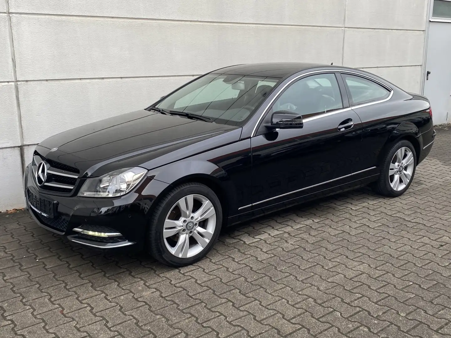 Mercedes-Benz C 180 C 180 CGI Coupe Tleder Shz Tmat Alu 17 Nav Nero - 2