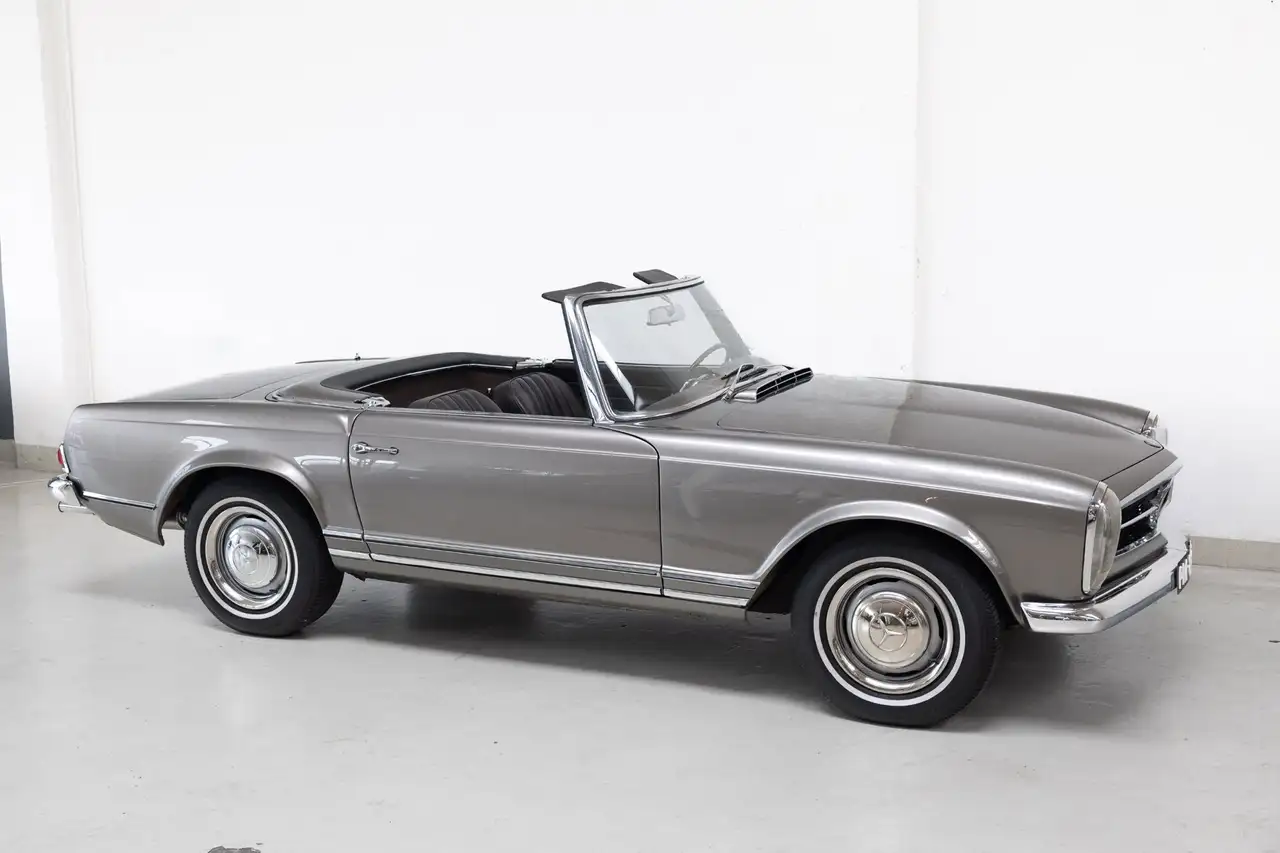 Mercedes-Benz SL 230 - 4 Speed - Nut & Bolt Restoration -, foto 3