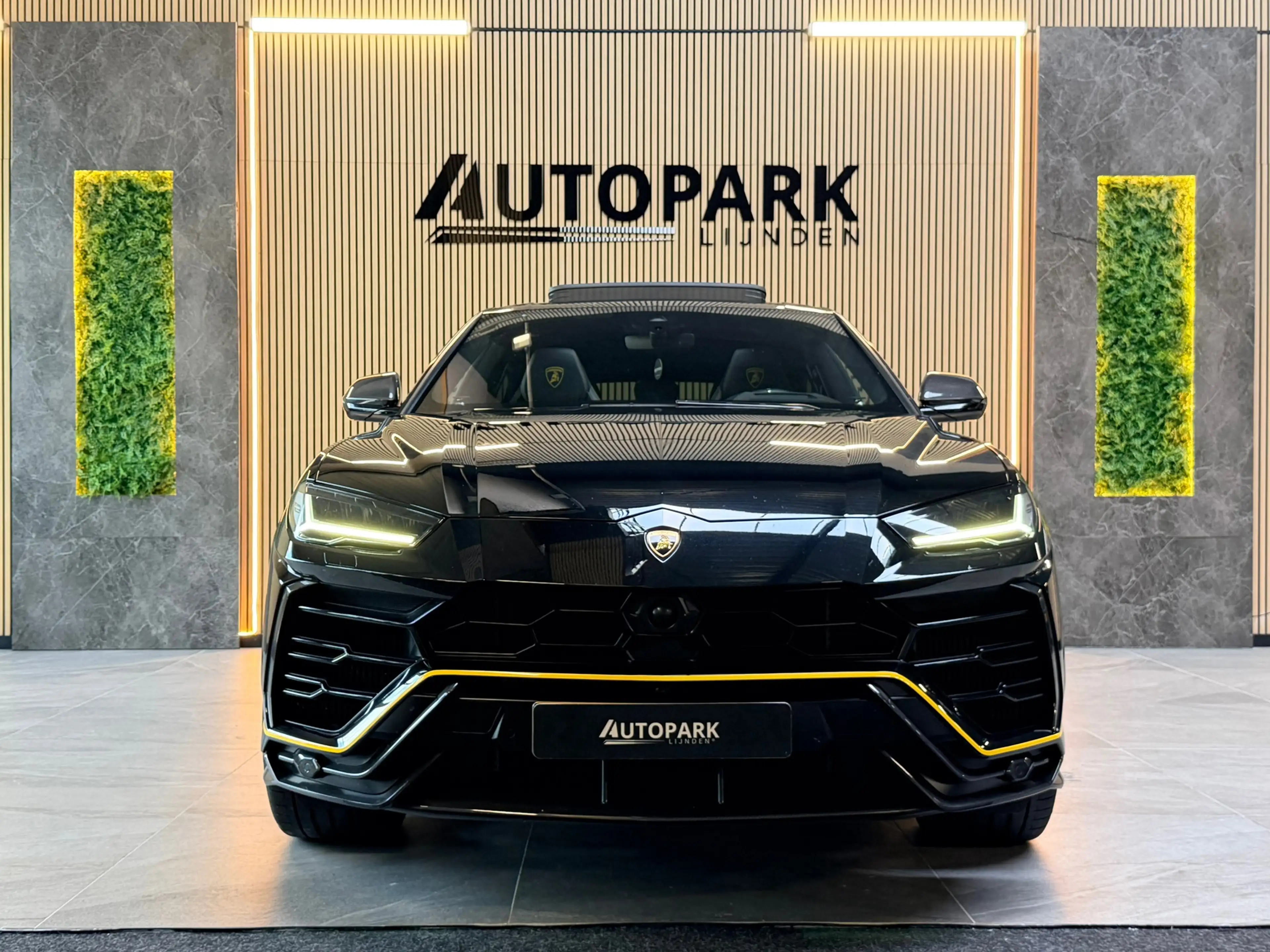 Lamborghini Urus 4.0 V8 |PANO|AKRAPOVIC|B&O|MASSAGE|CERAMIC|HuD|CAR — photo 8