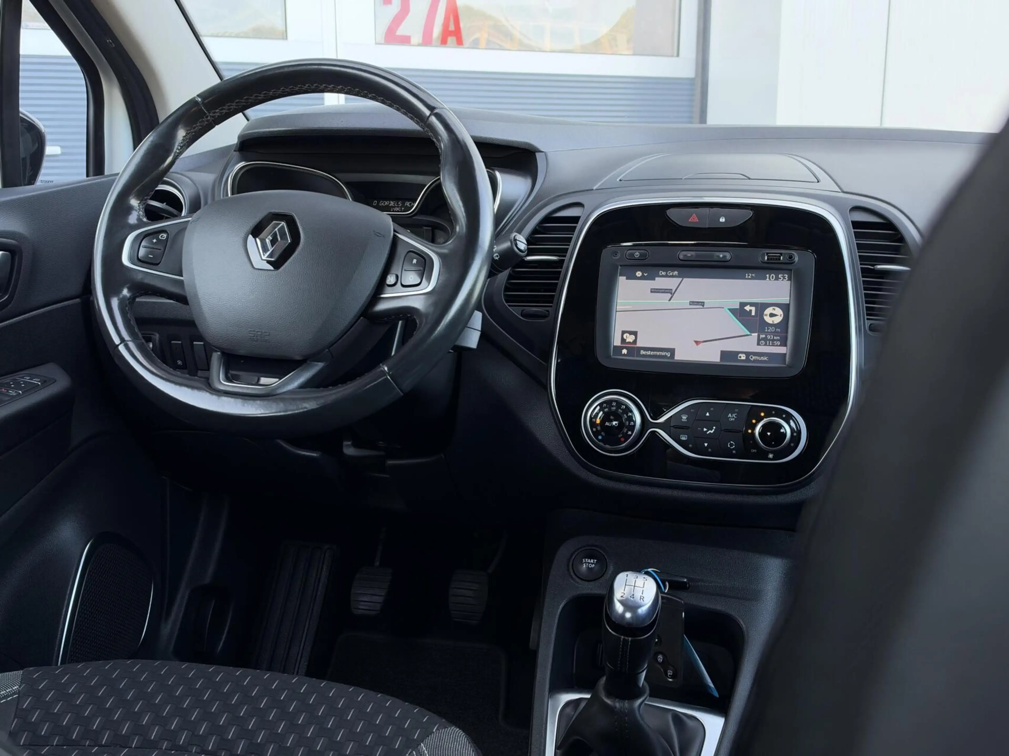 Renault Captur 0.9 TCe Intens | Navigatie | Cruise | Climate | LE — photo 3