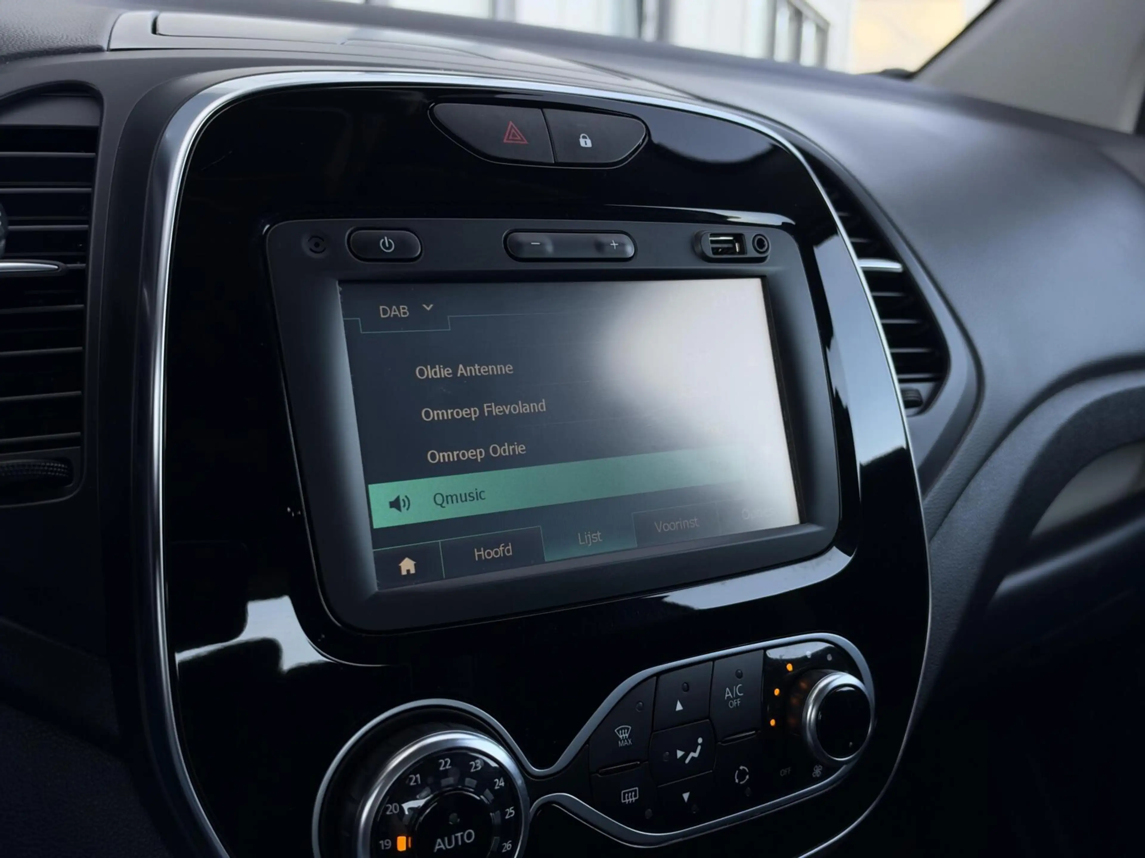 Renault Captur 0.9 TCe Intens | Navigatie | Cruise | Climate | LE — photo 13