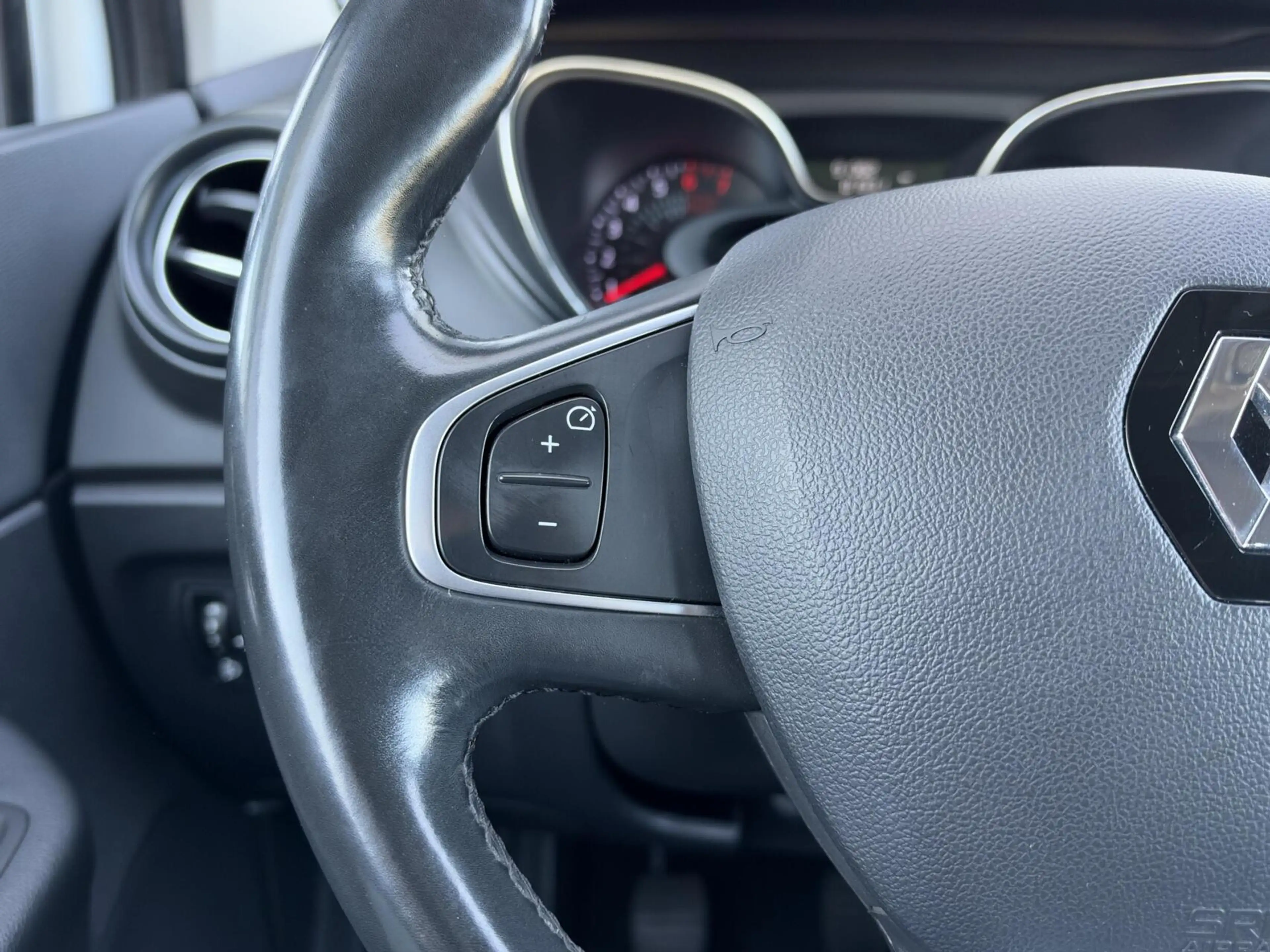Renault Captur 0.9 TCe Intens | Navigatie | Cruise | Climate | LE — photo 9