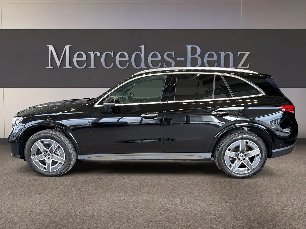 Mercedes-Benz GLC снимка Mercedes-Benz GLC