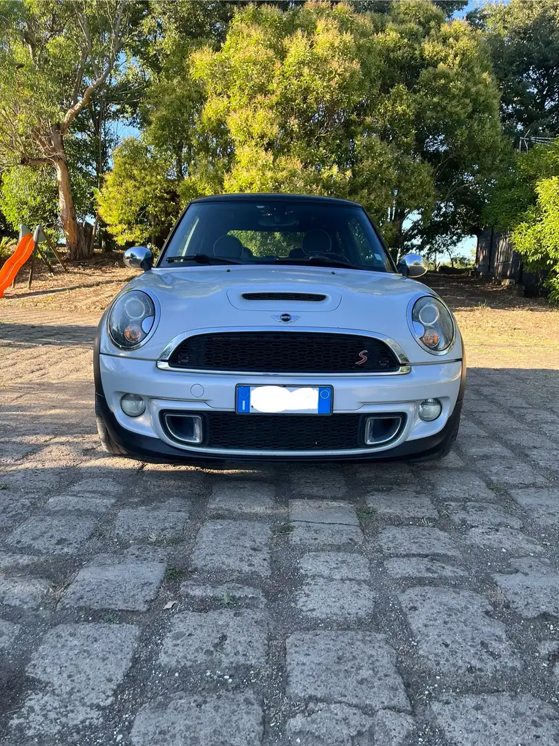 MINI Cooper SD Special Stříbrná - 2