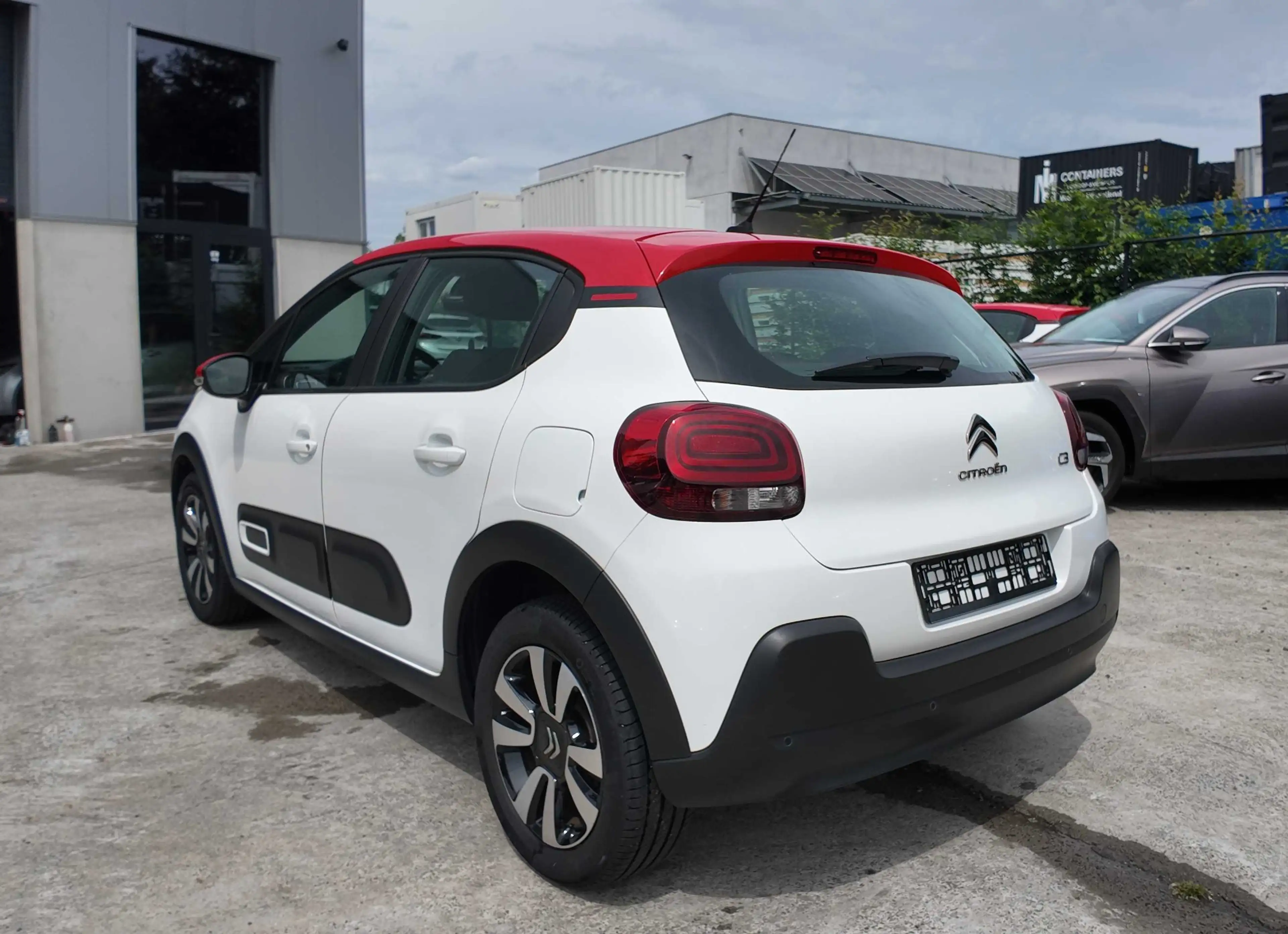 Citroen C3 1.2 Shine EAT6 110CV Airco/Navi/Led/Airbump TVA — photo 2