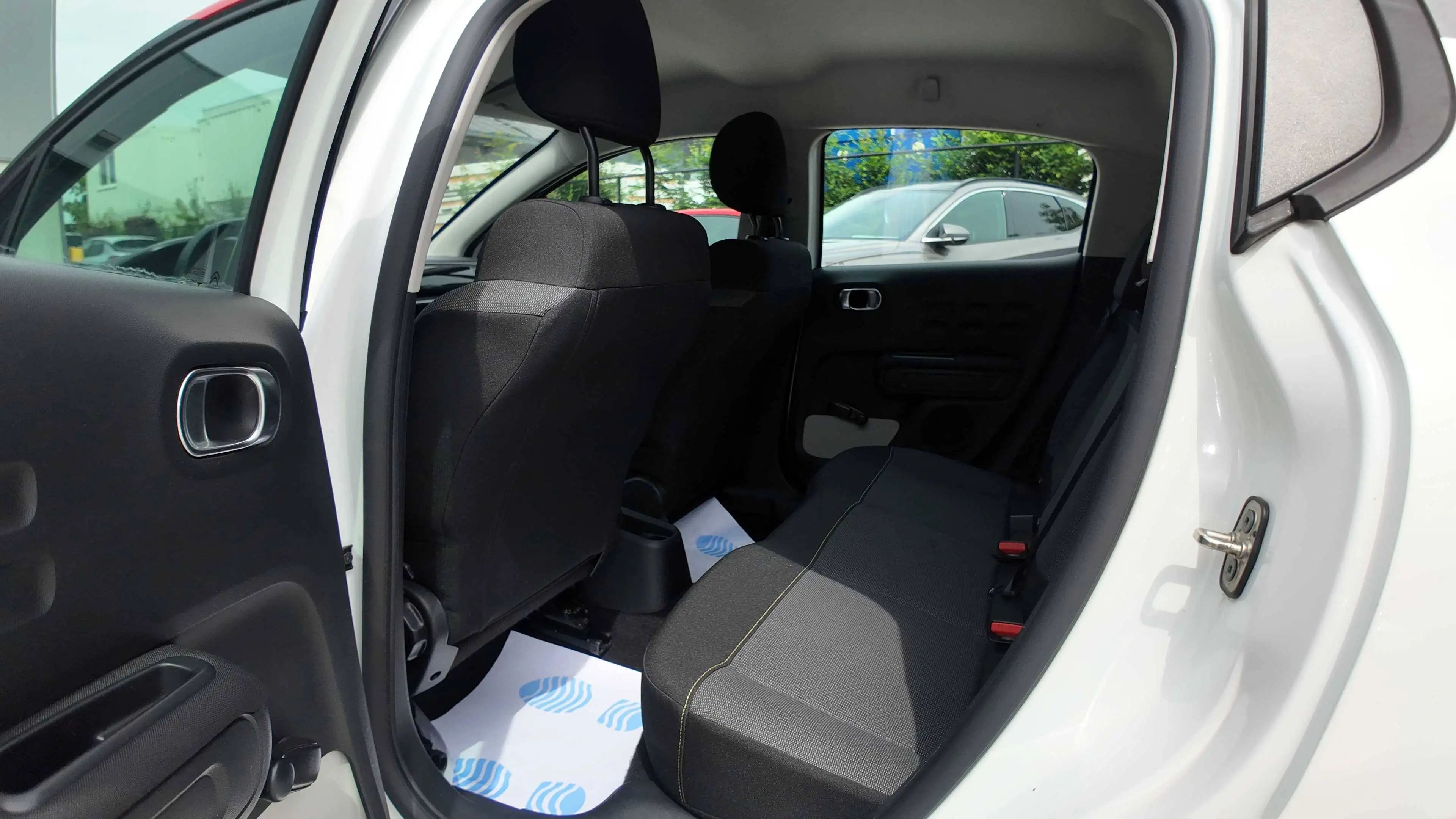 Citroen C3 1.2 Shine EAT6 110CV Airco/Navi/Led/Airbump TVA — photo 6