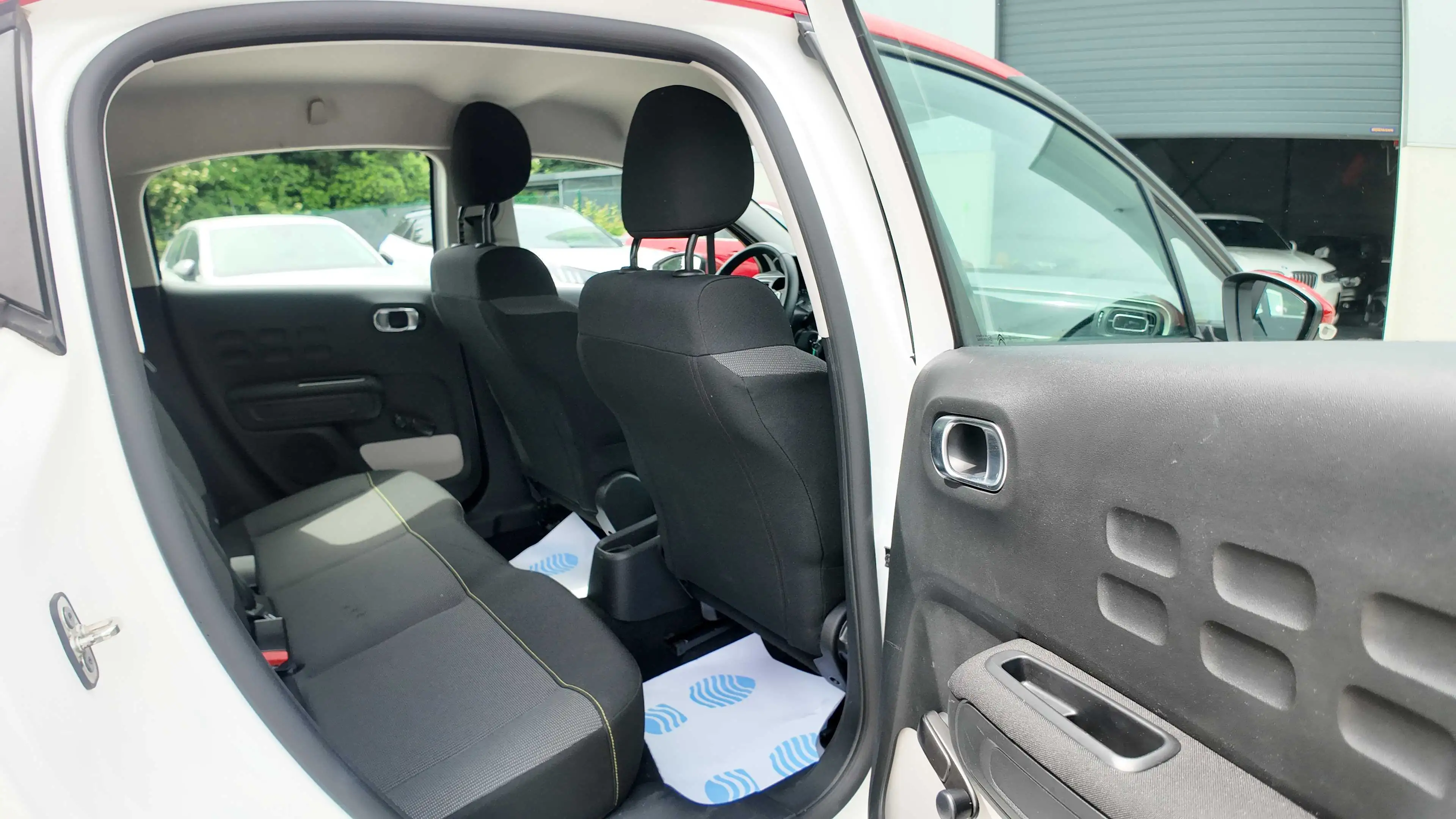 Citroen C3 1.2 Shine EAT6 110CV Airco/Navi/Led/Airbump TVA — photo 7