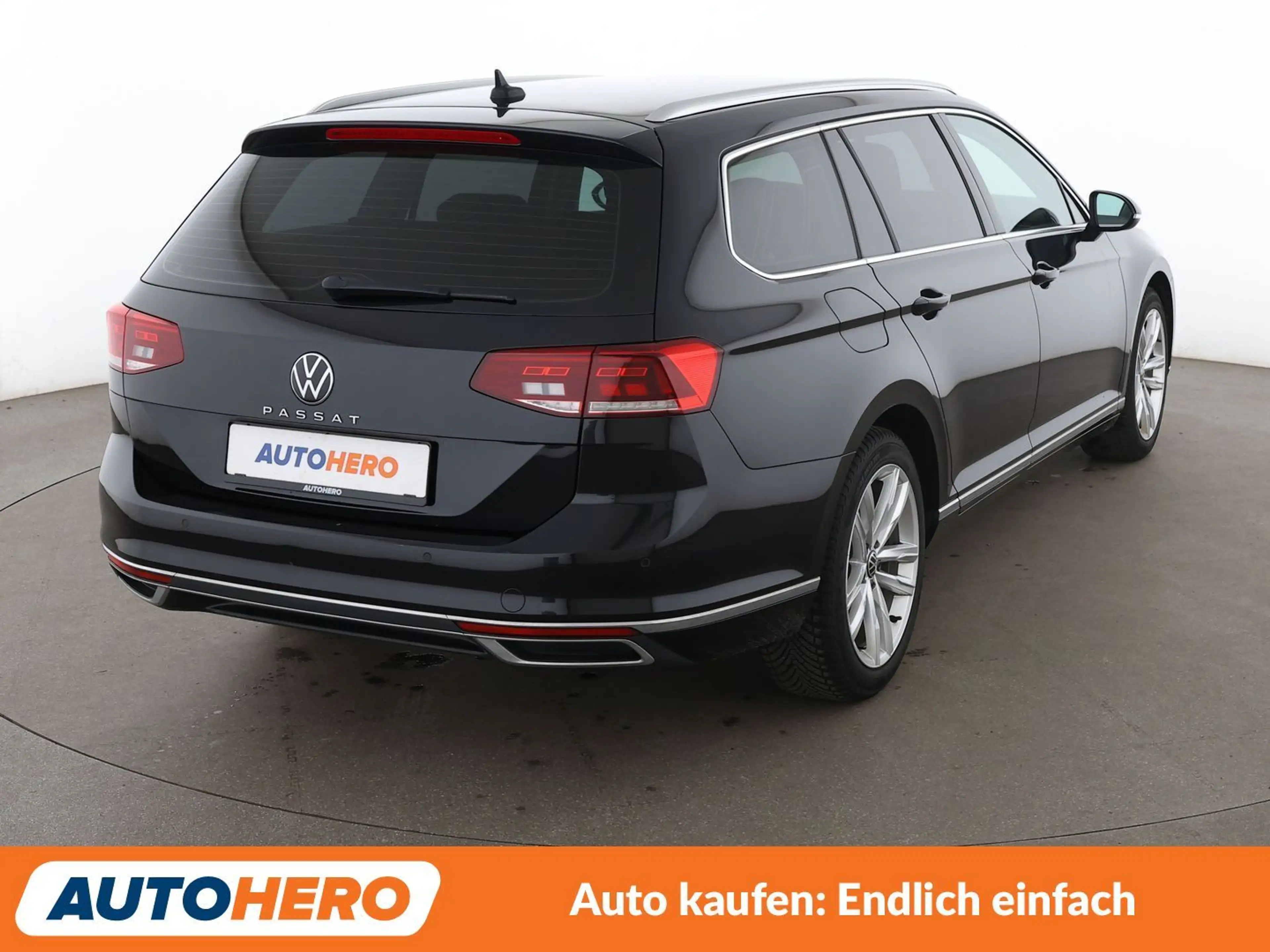 Volkswagen Passat 1.5 TSI ACT Elegance Aut.*NAVI*LED*ACC* — photo 6