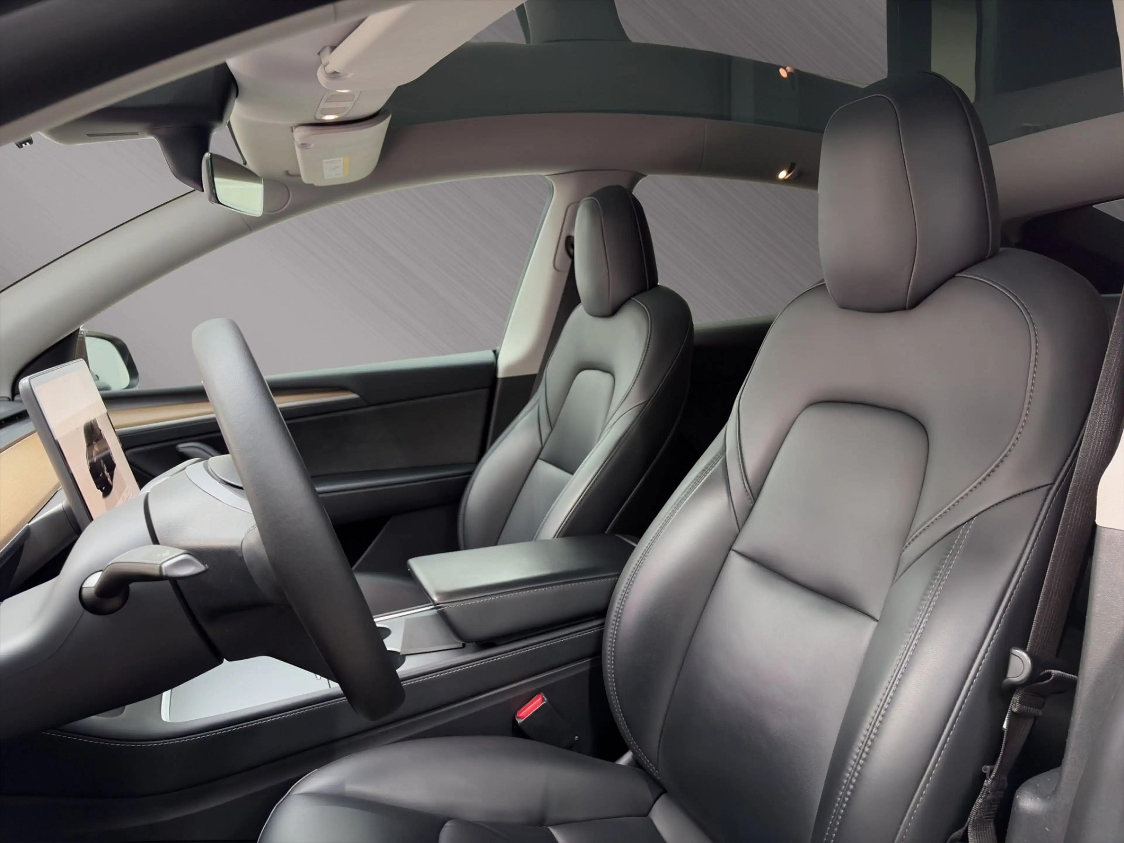 Tesla Model Y AWD 75kWh Maximale Reichweite Dual AWD — photo 13